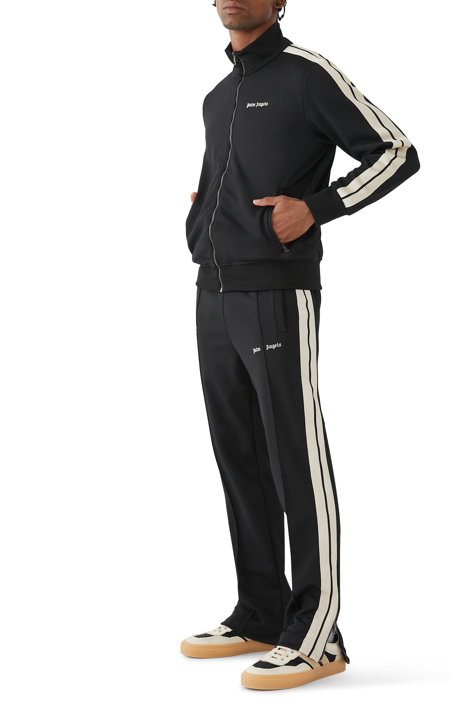 جاكيت رياضي بشعار الماركة الكلاسيكي