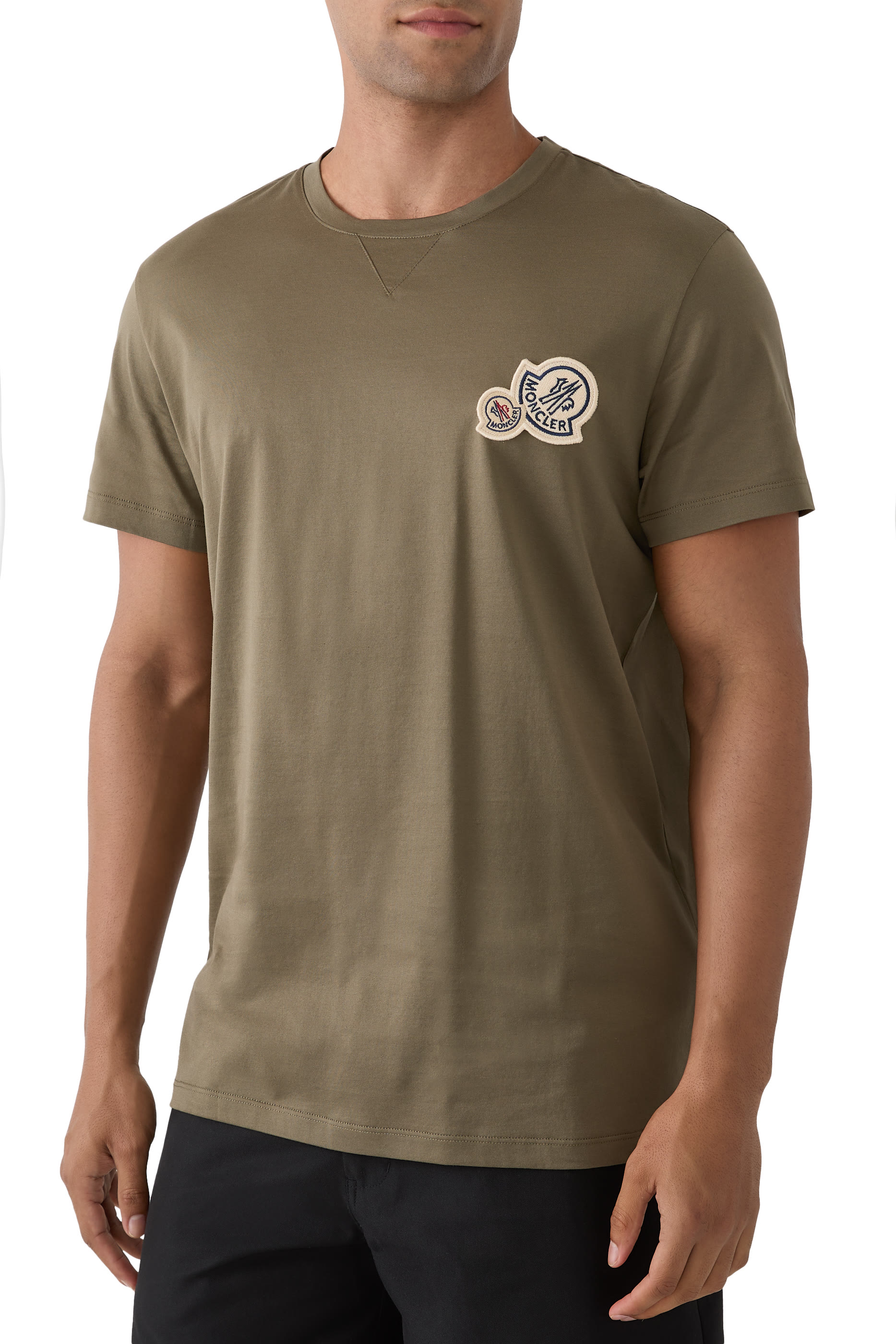 تيشيرت برقعة مزدوجة بشعار الماركة قطن