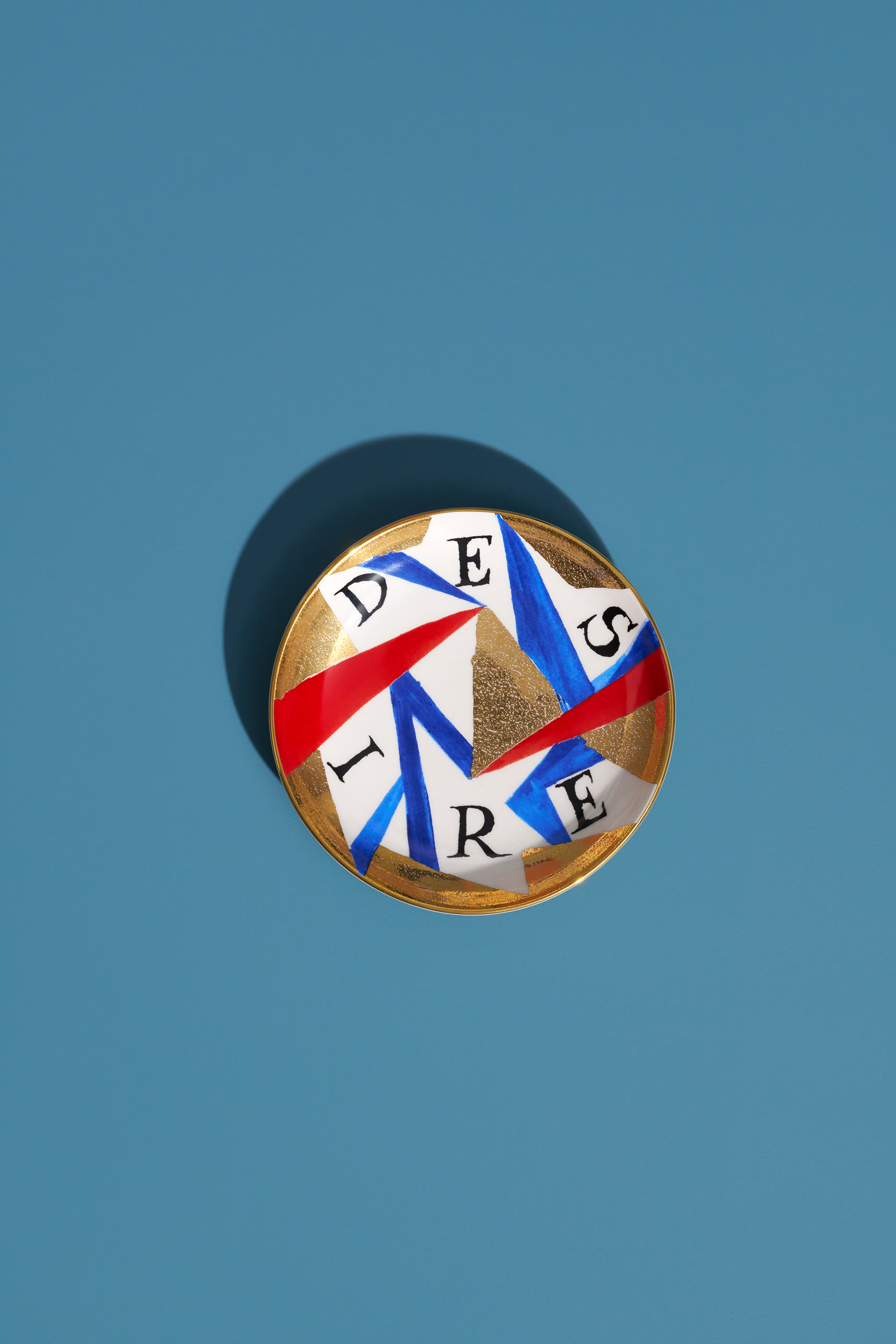 طبق روان هوفمان بنقشة ديزاير