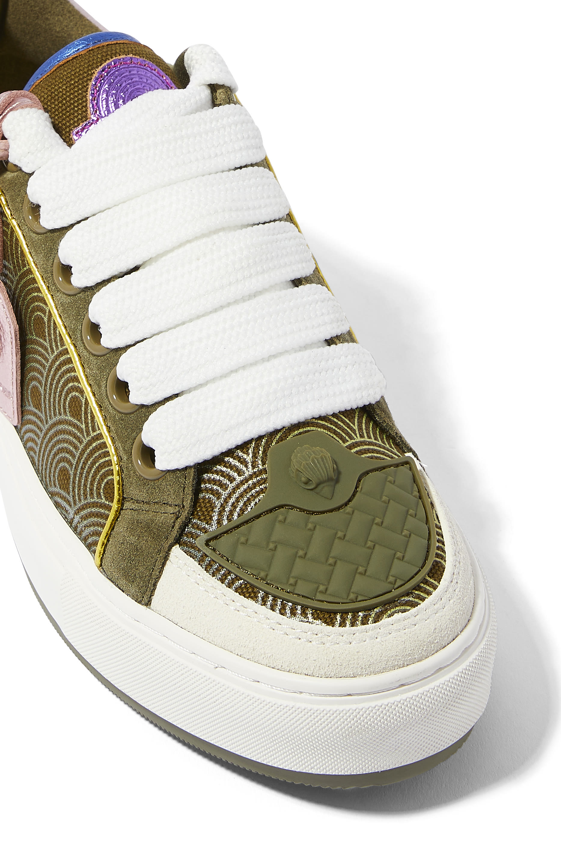 سنيكرز ساوث بانك جلد بشارة