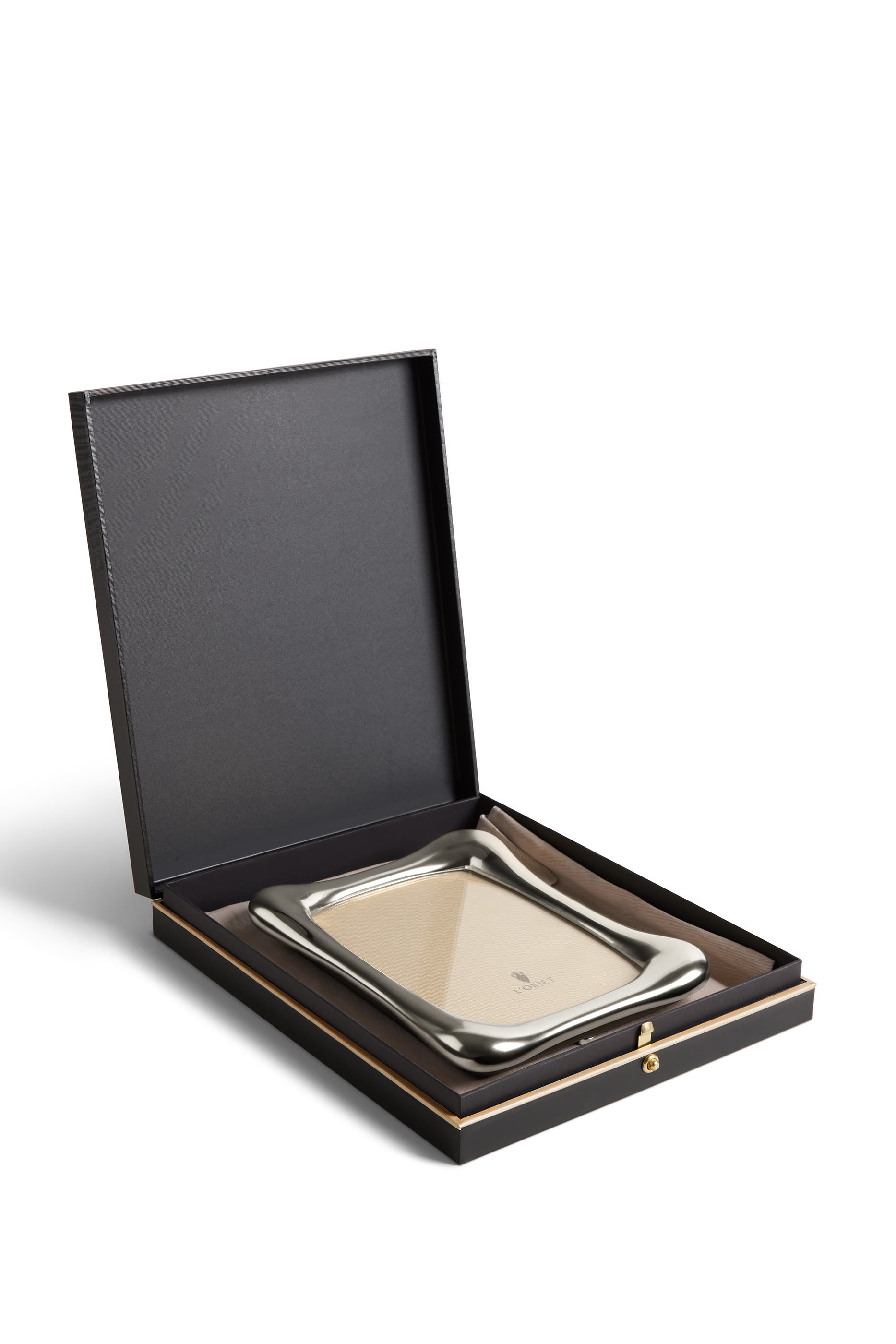 إطار صور أنتون كبير