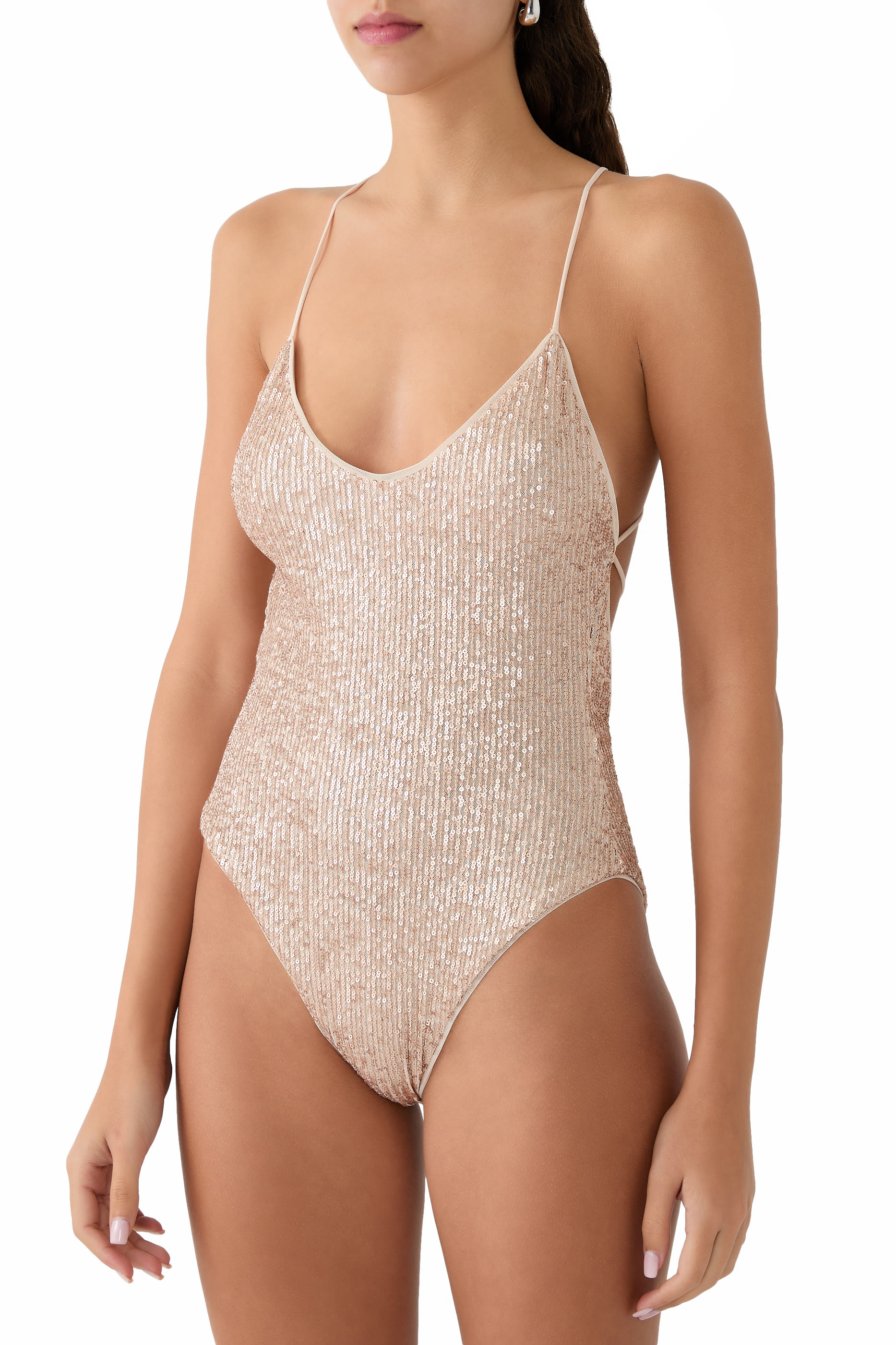 لباس سباحة فارا ميو قطعة واحدة بقصة منخفضة من الخلف