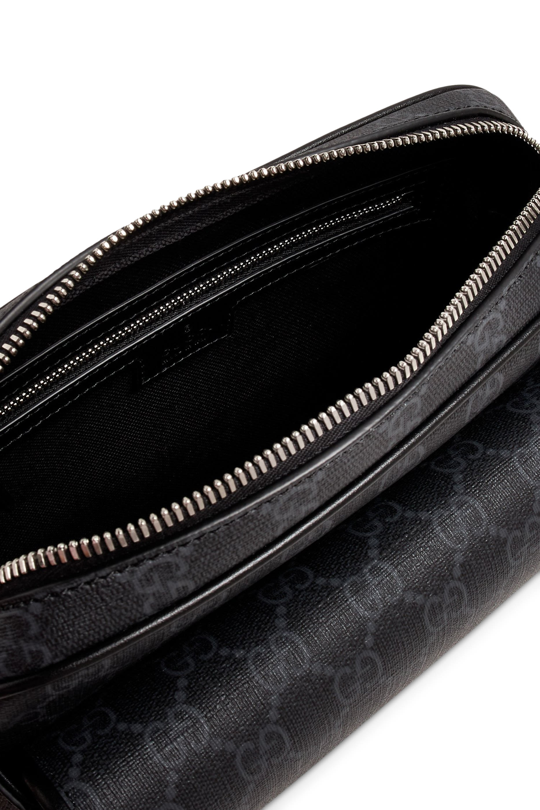 حقيبة كروس بودي صغيرة بنقشة حرفي شعار الماركة