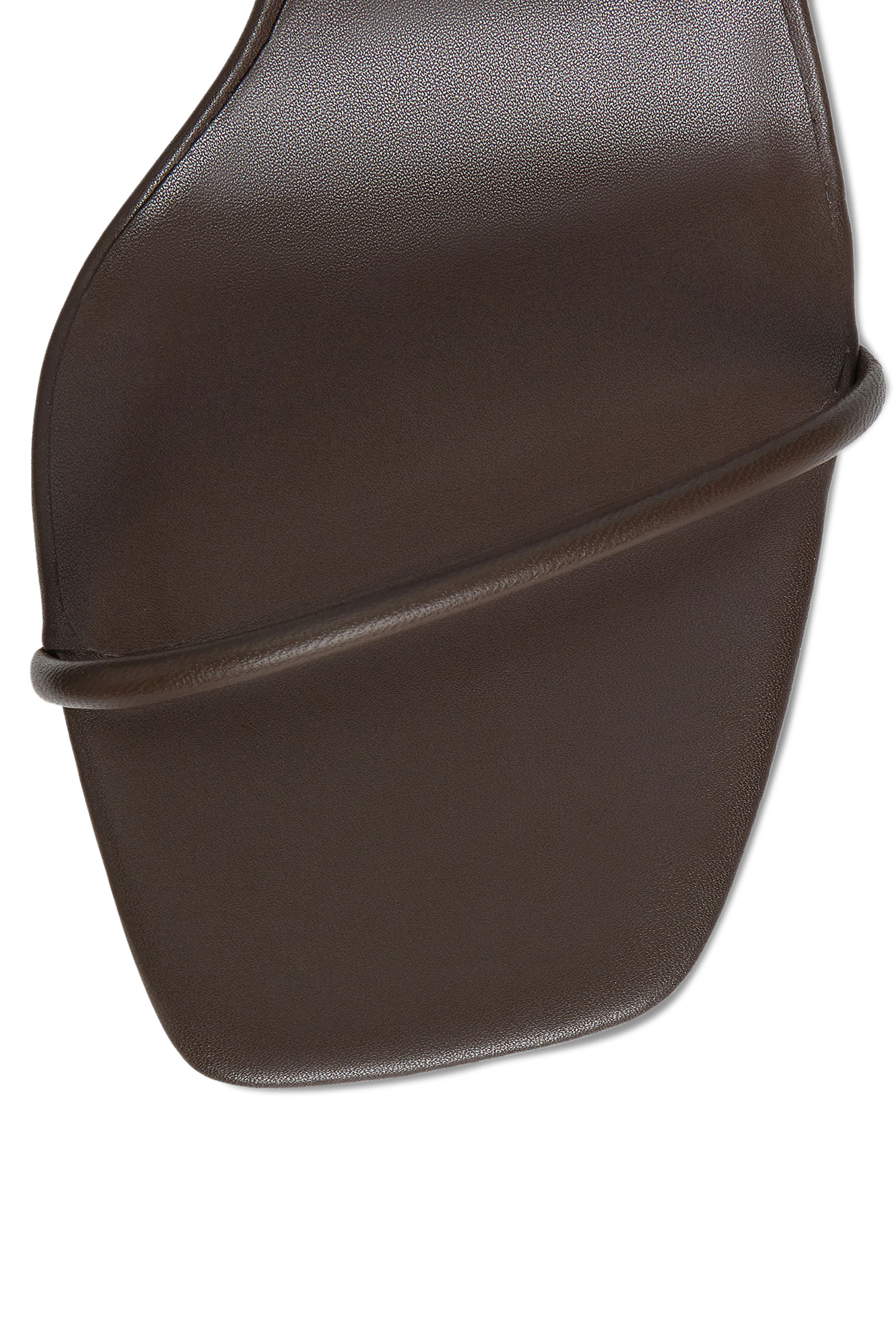 صندل 60 بإبزيم جلد