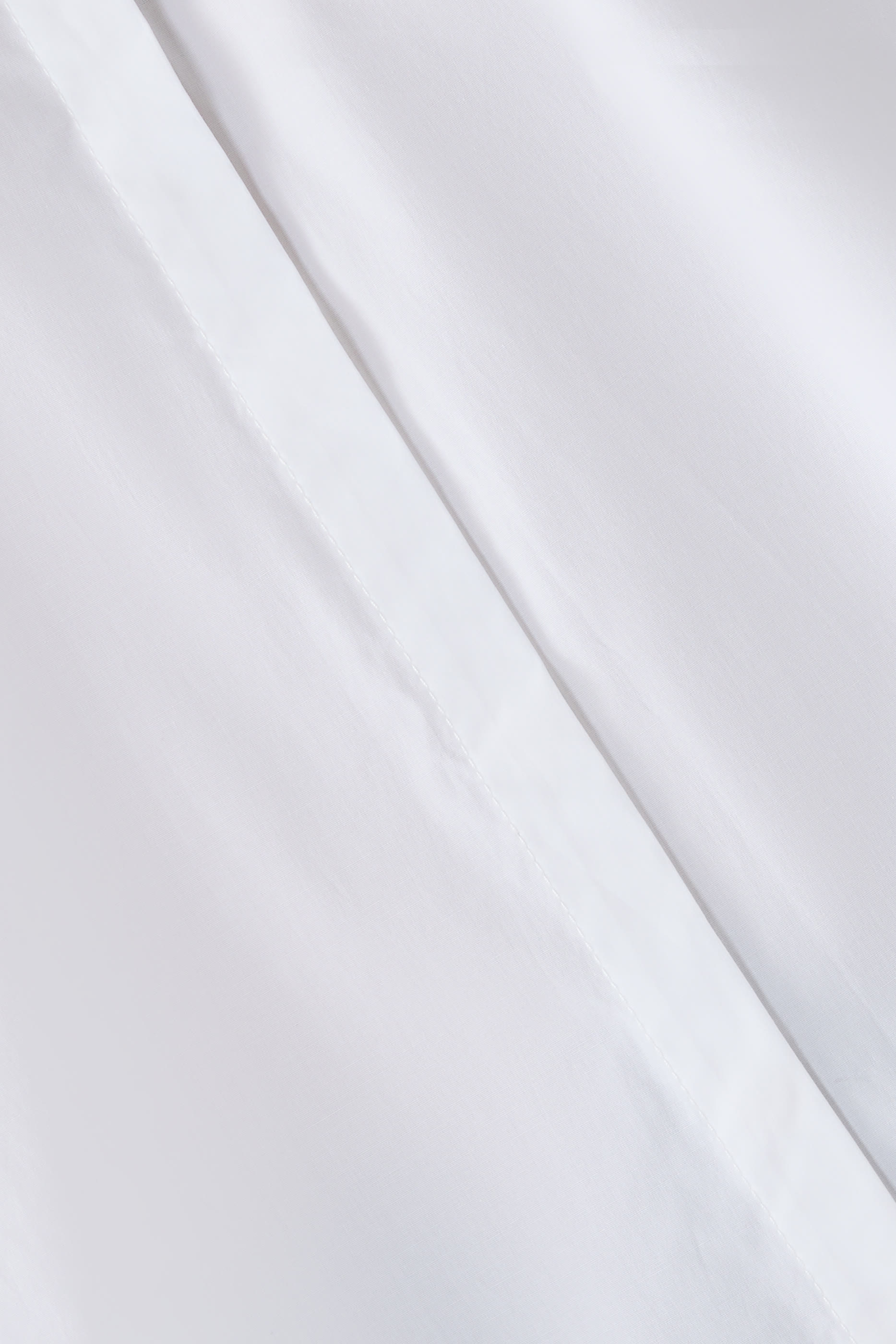 بلوزة إينزو