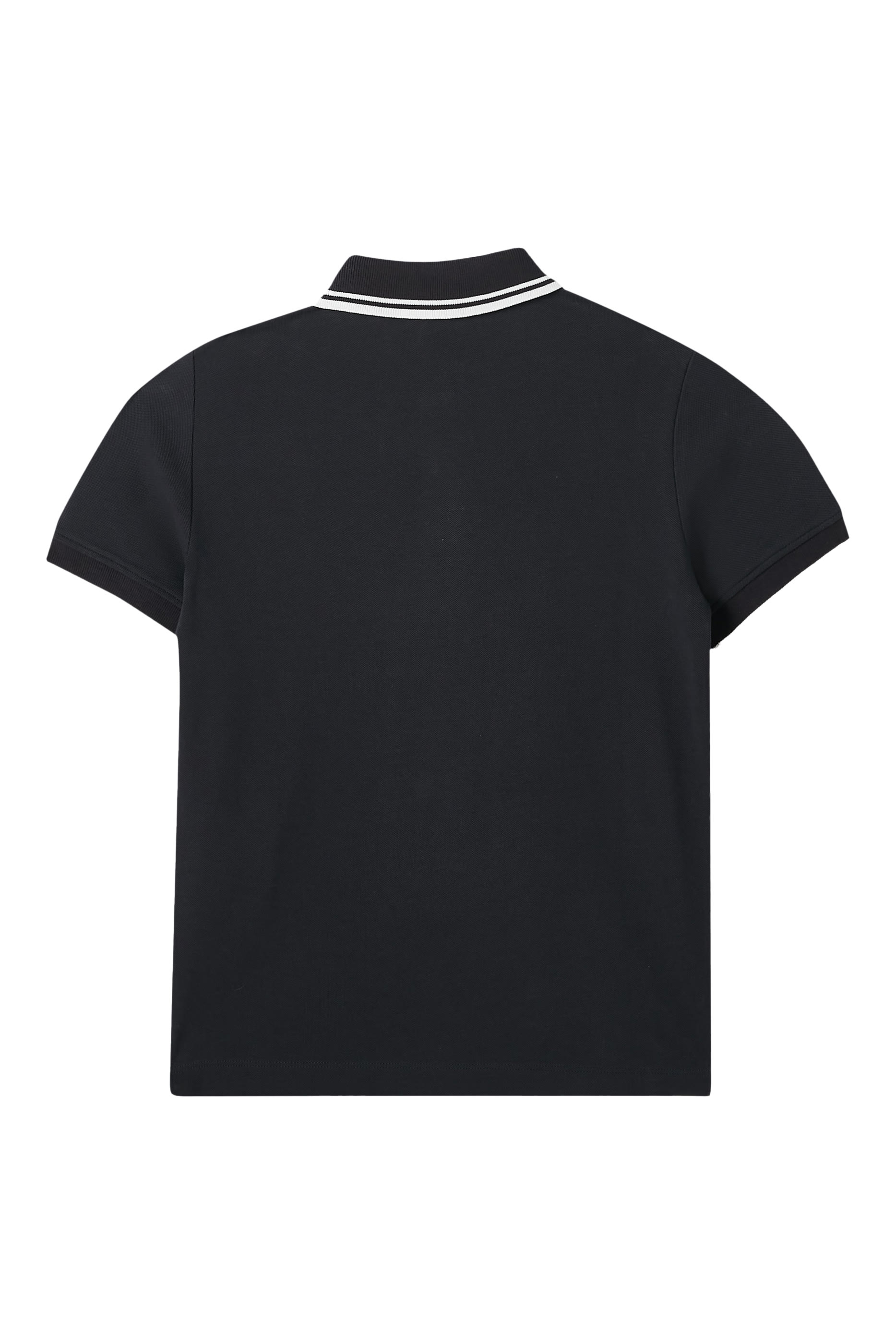 قميص بولو بأكمام قصيرة وشعار الماركة على الياقة للأطفال