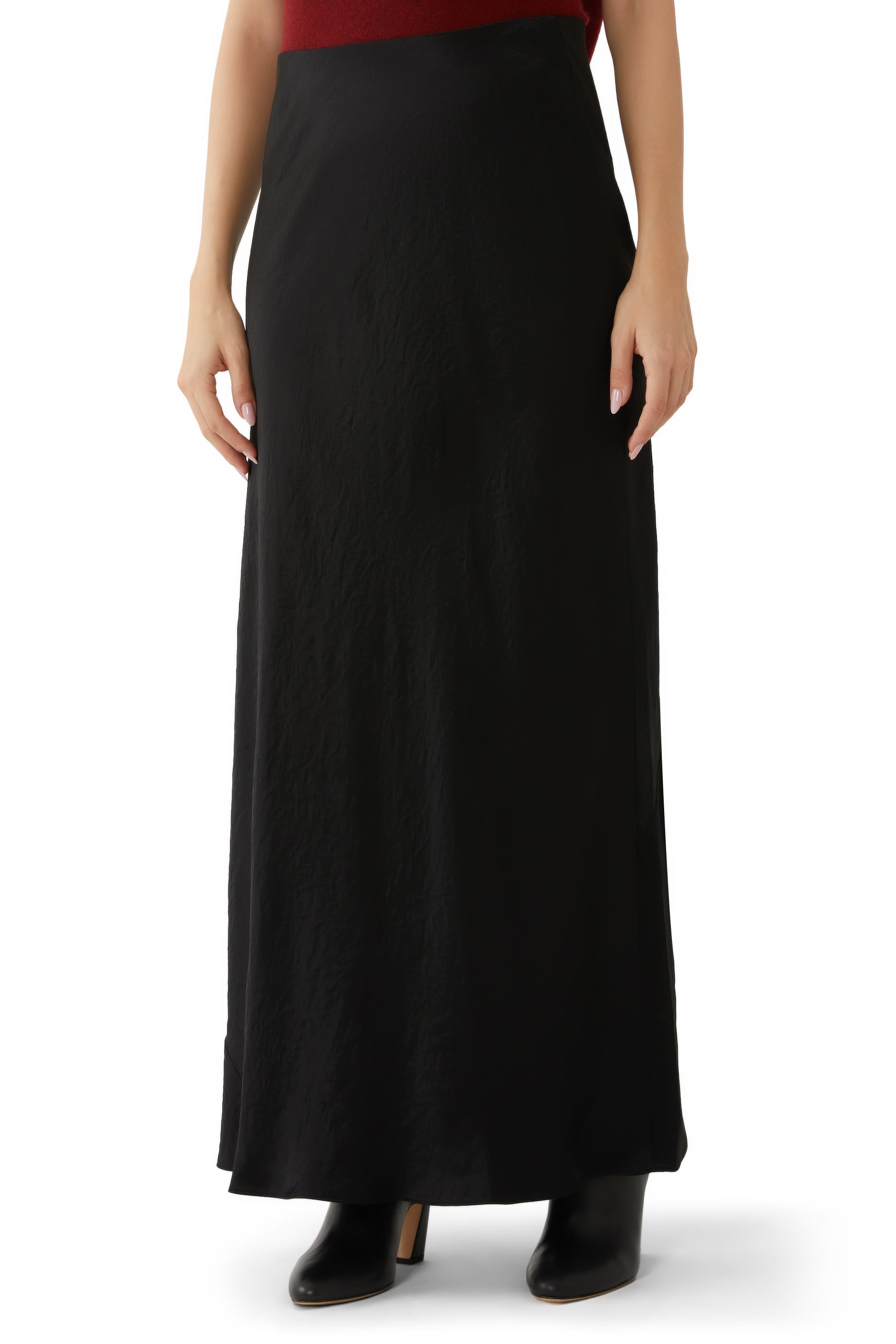 تنورة طويلة ساتان