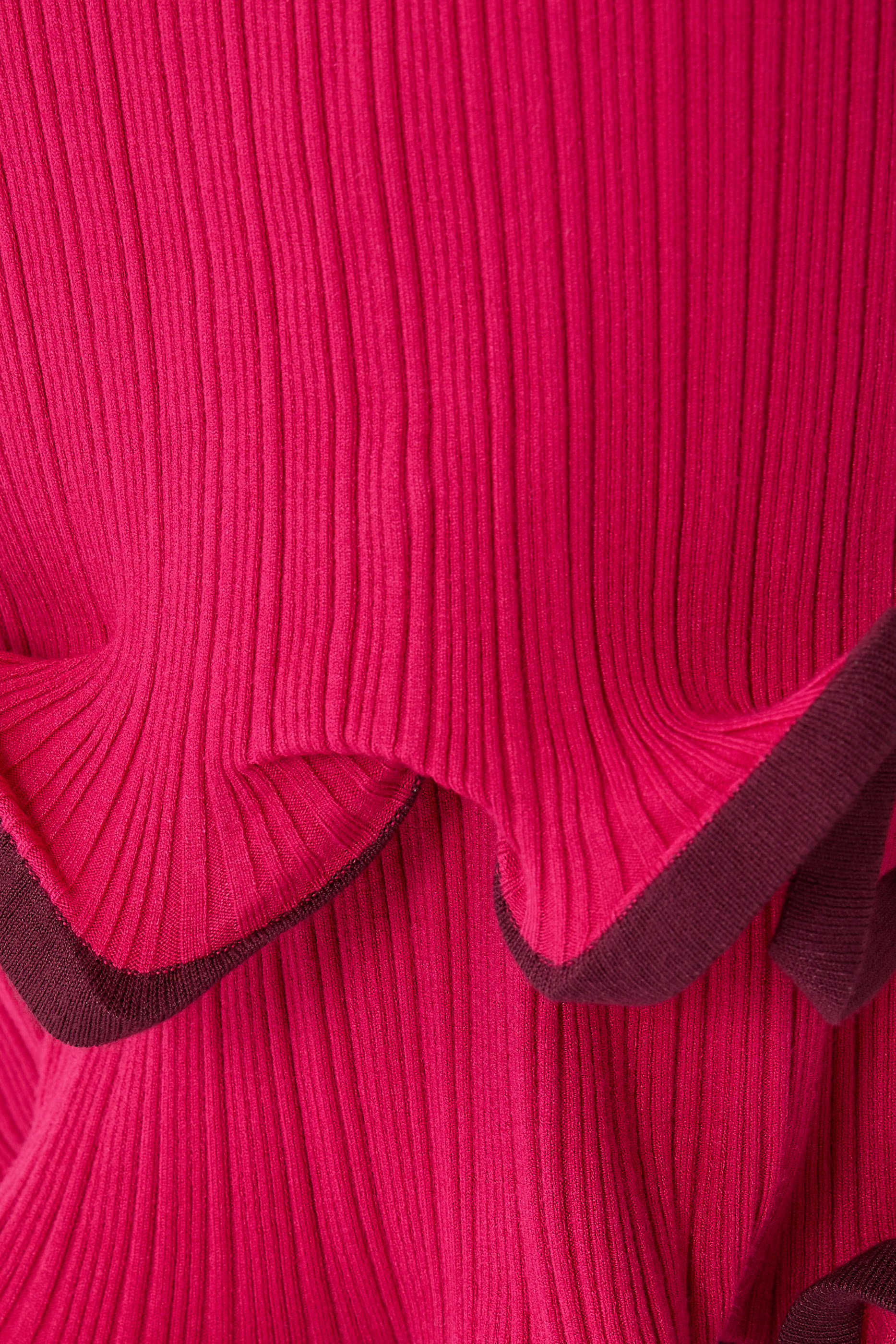 تنورة ميلي متوسطة الطول بكشكش