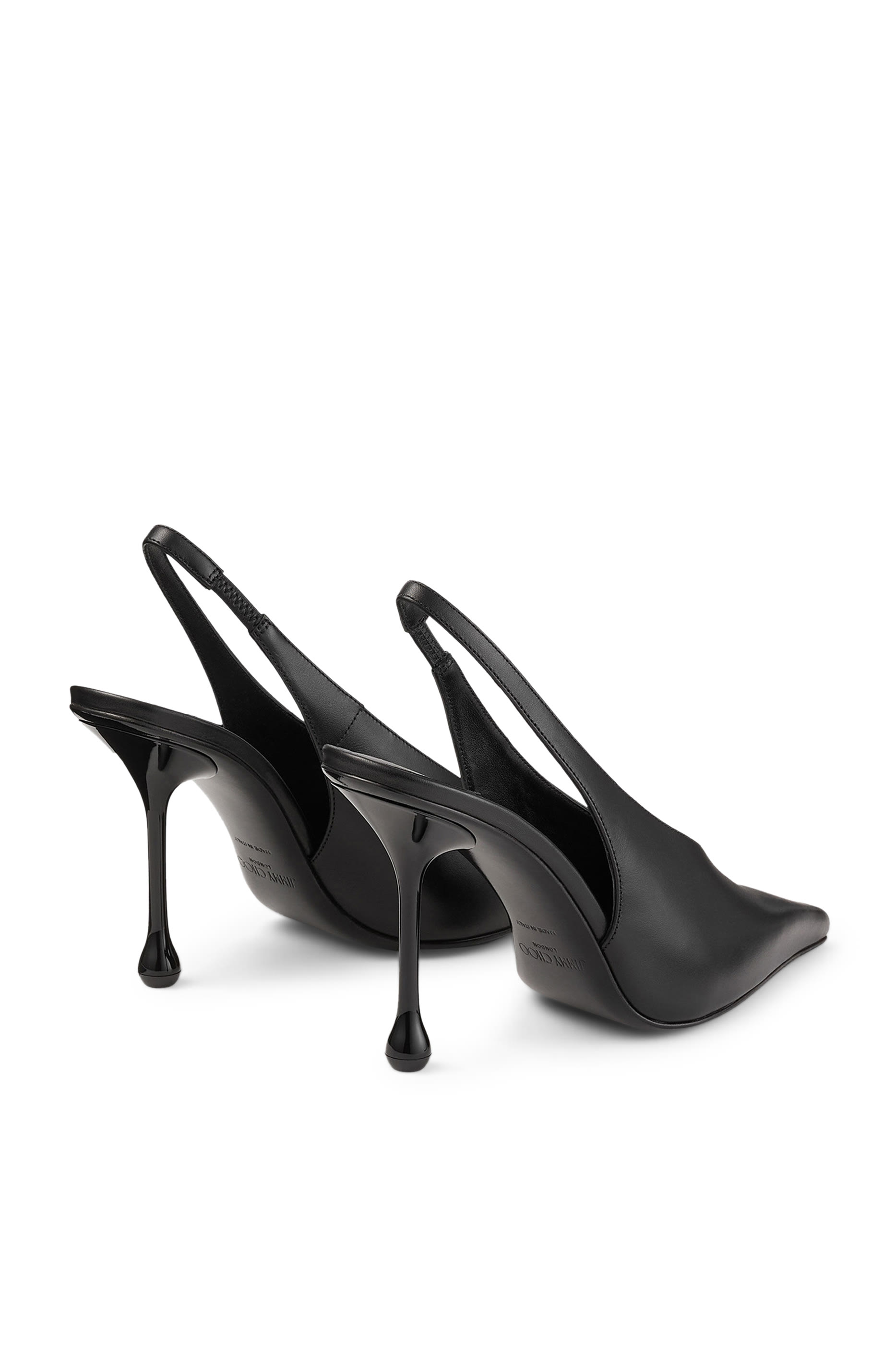 حذاء كلاسيكي ايسا 95