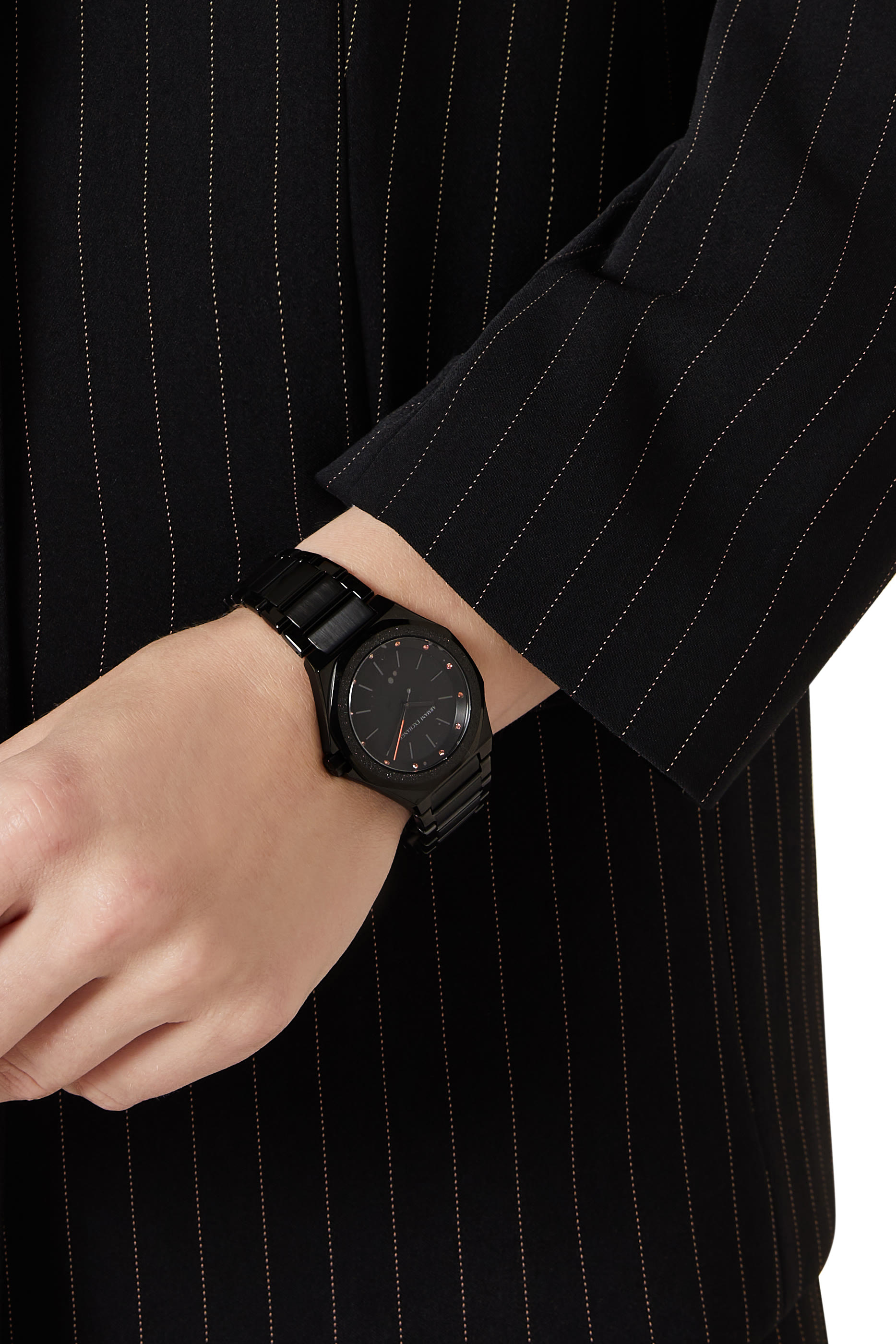 ساعة بثلاث عقارب ستانليس ستيل