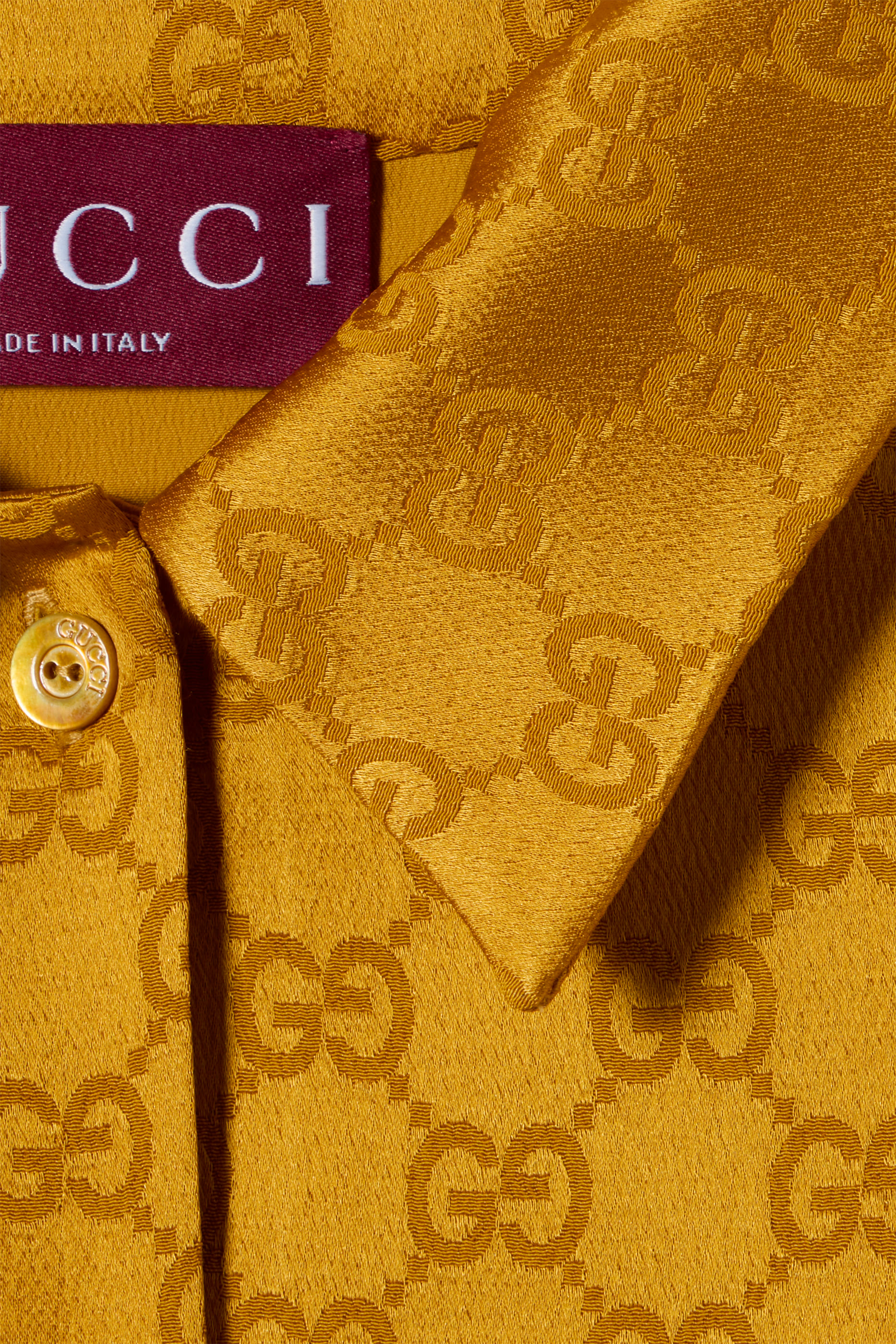 فستان بشعار الماركة أسيتات جاكار