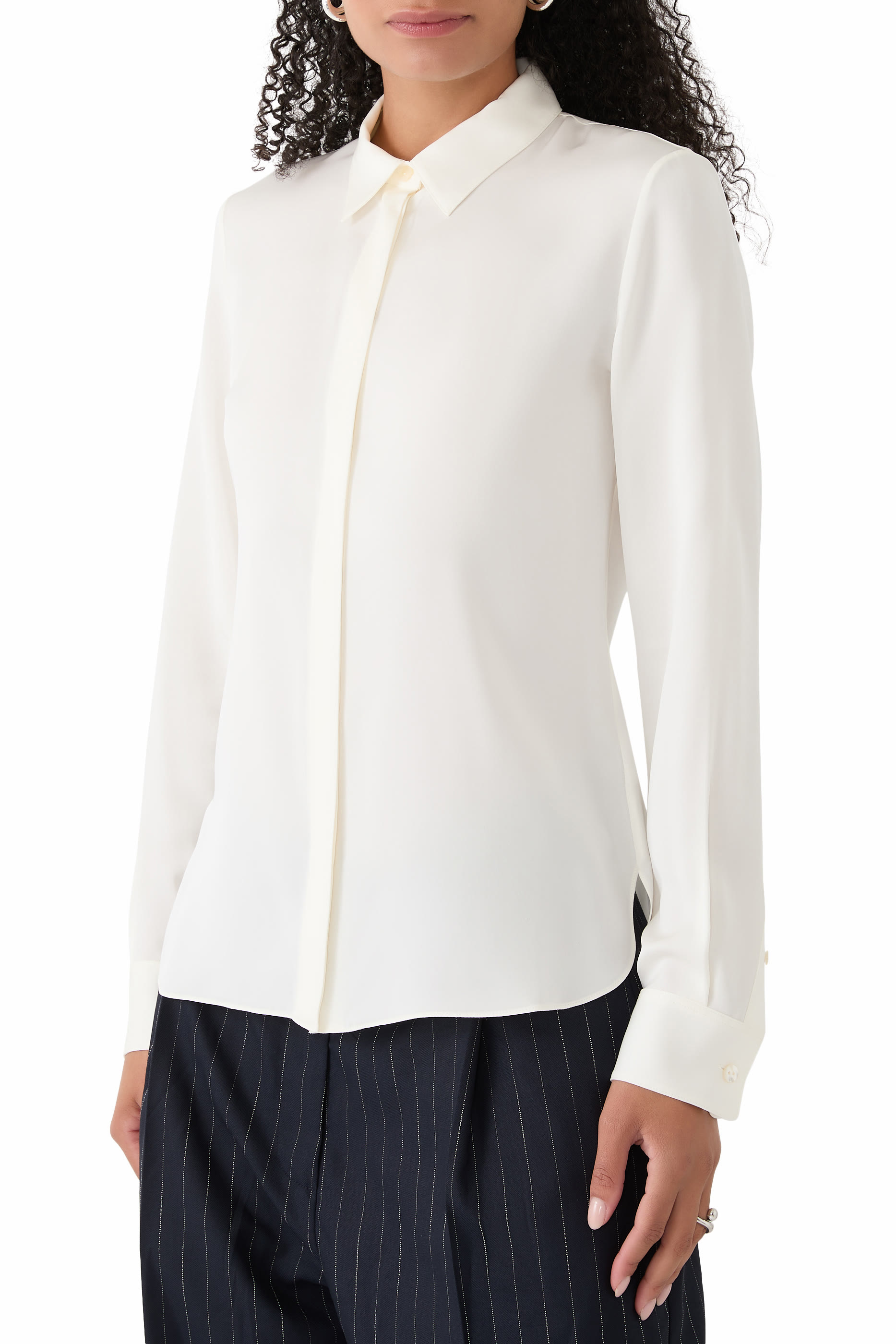 قميص بقصة ضيقة حرير جورجيت