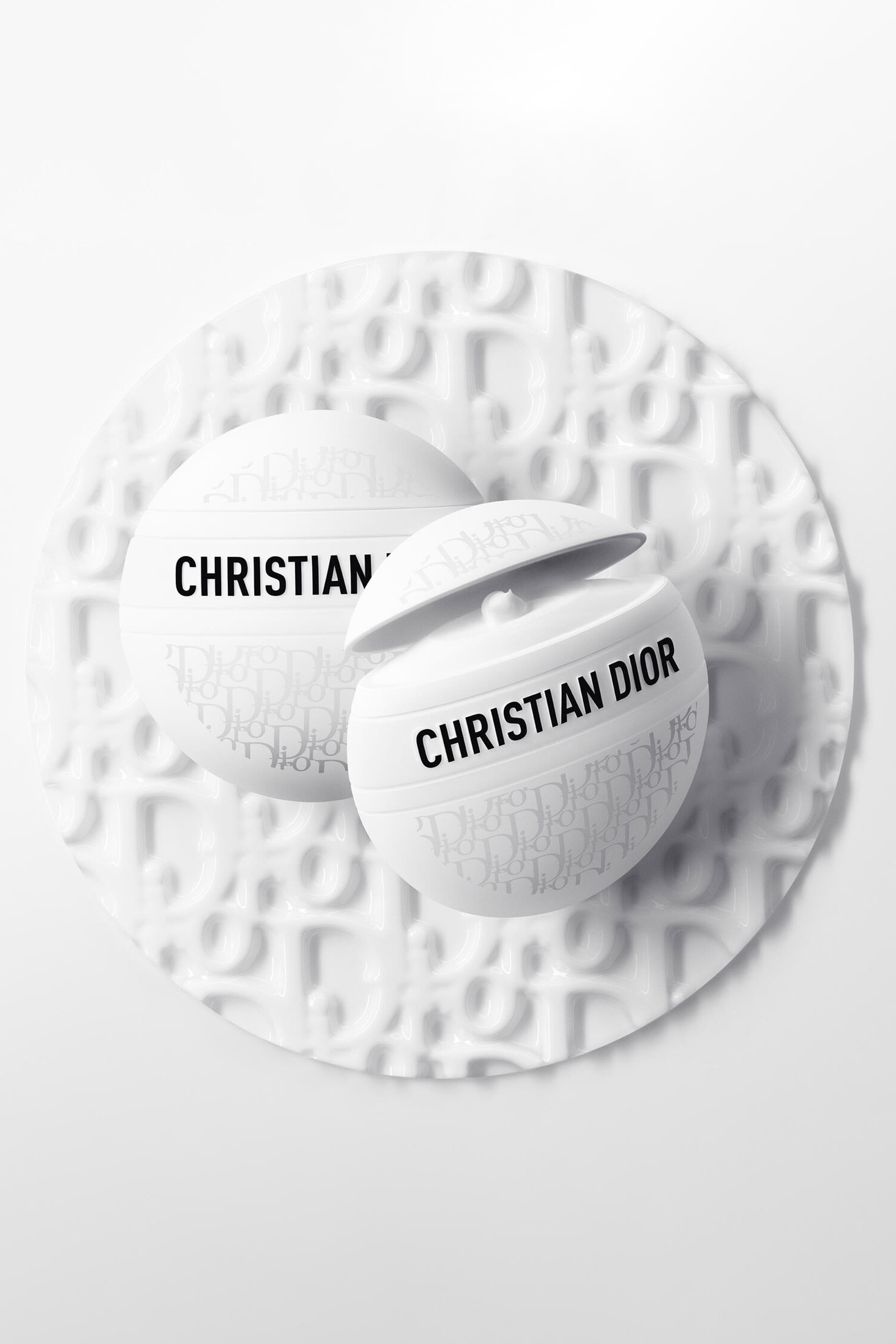 مرطب لو بوم ريفيتالايزنغ