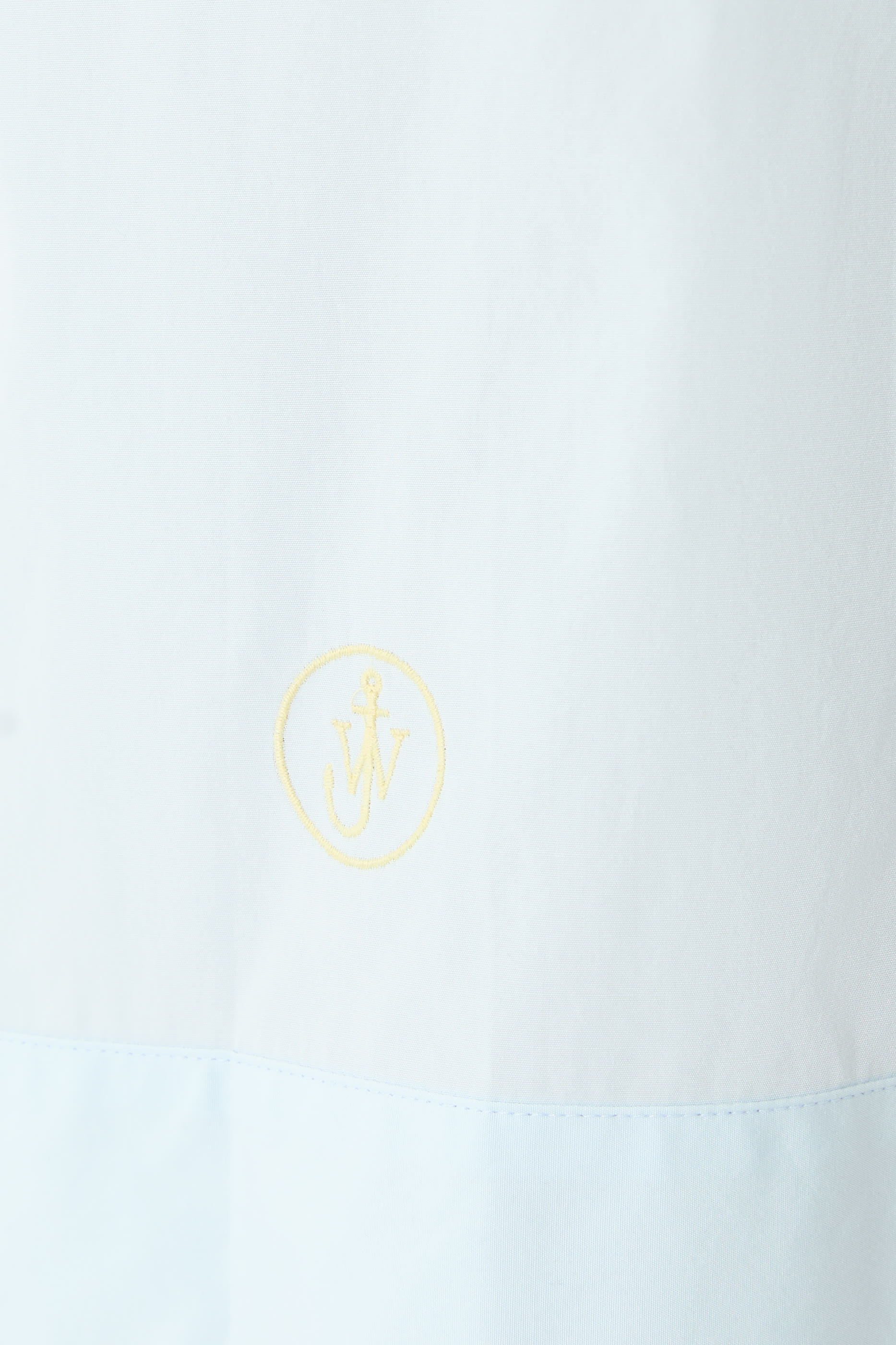 تنورة بتصميم غير متماثل بتفاصيل درابيه