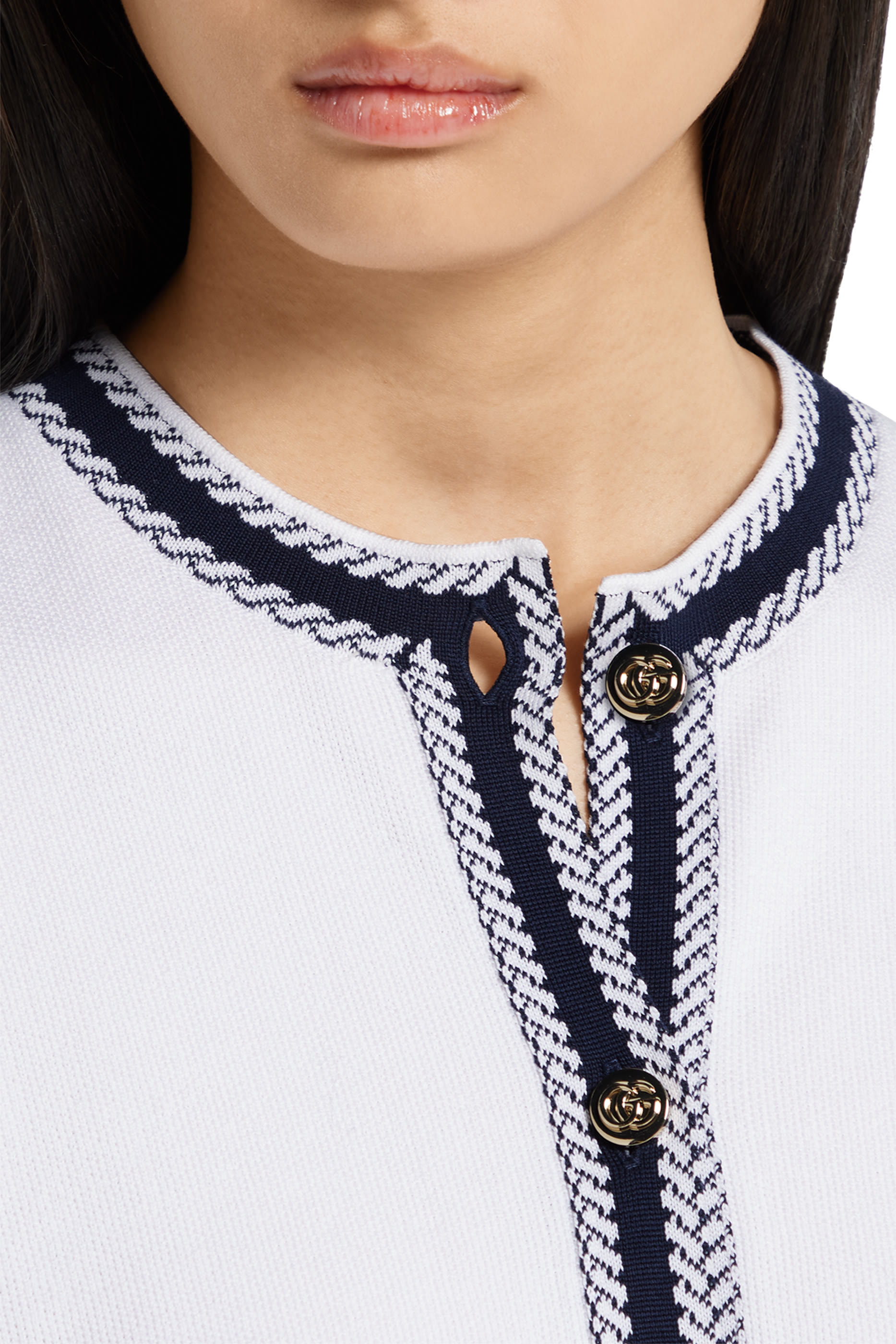 كارديغان بحياكة إنتارسيا قطن