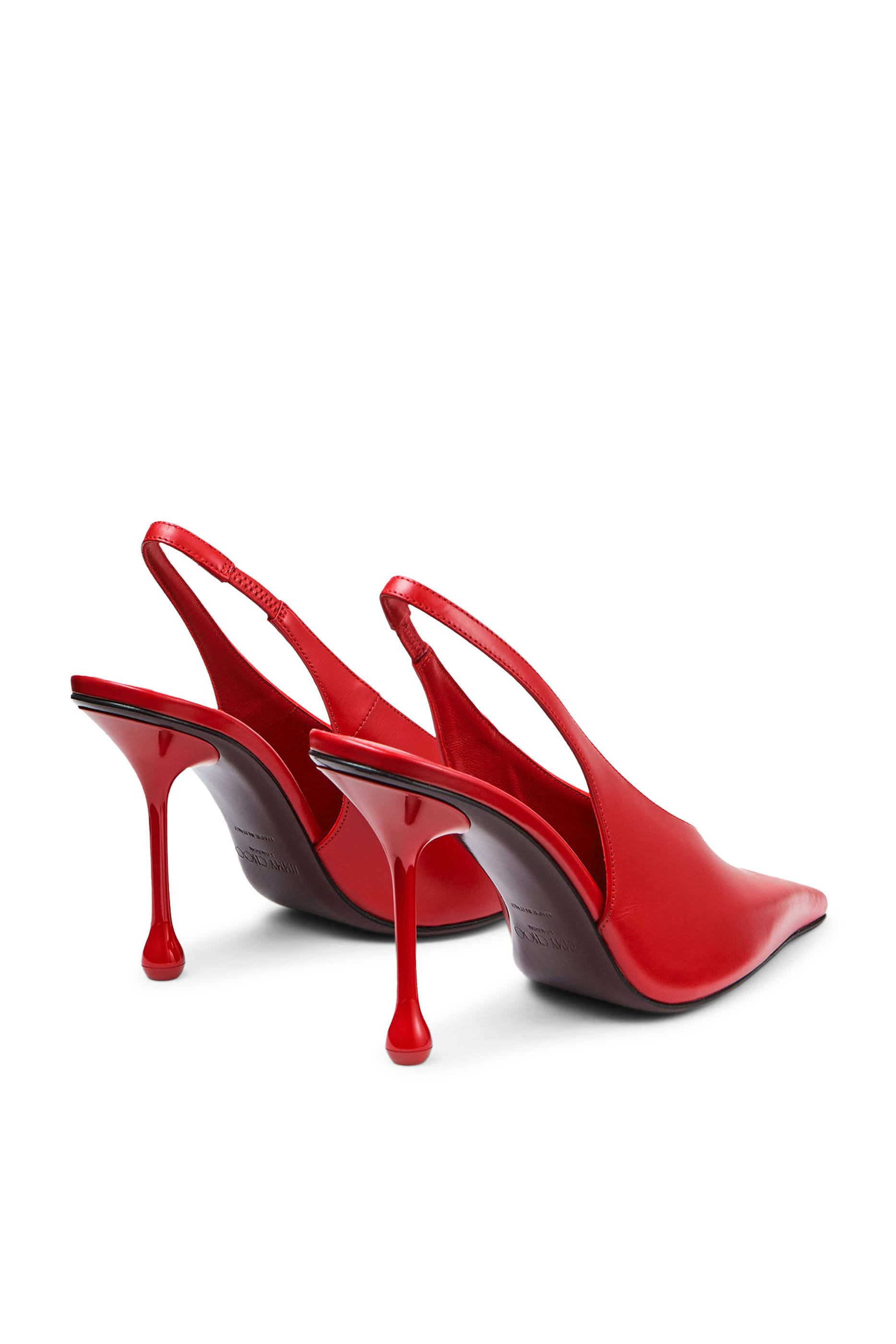 حذاء كلاسيكي ايسا 95