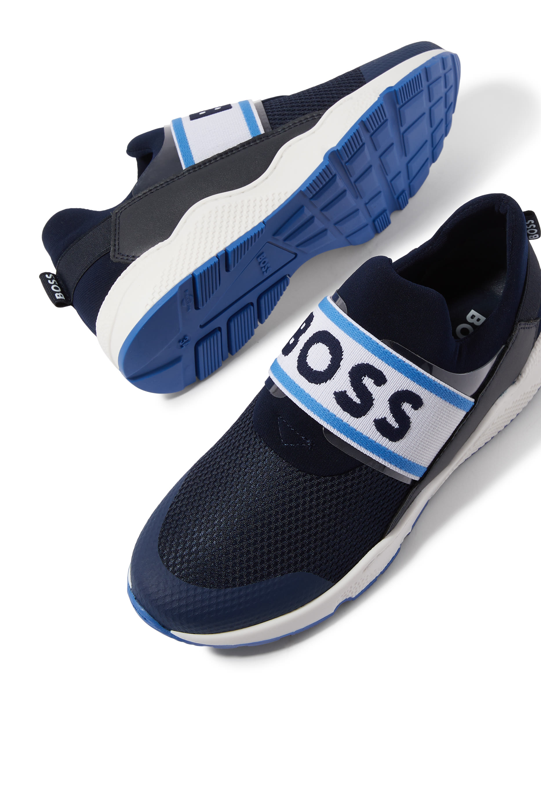 سنيكرز بشريط شعار الماركة للأطفال