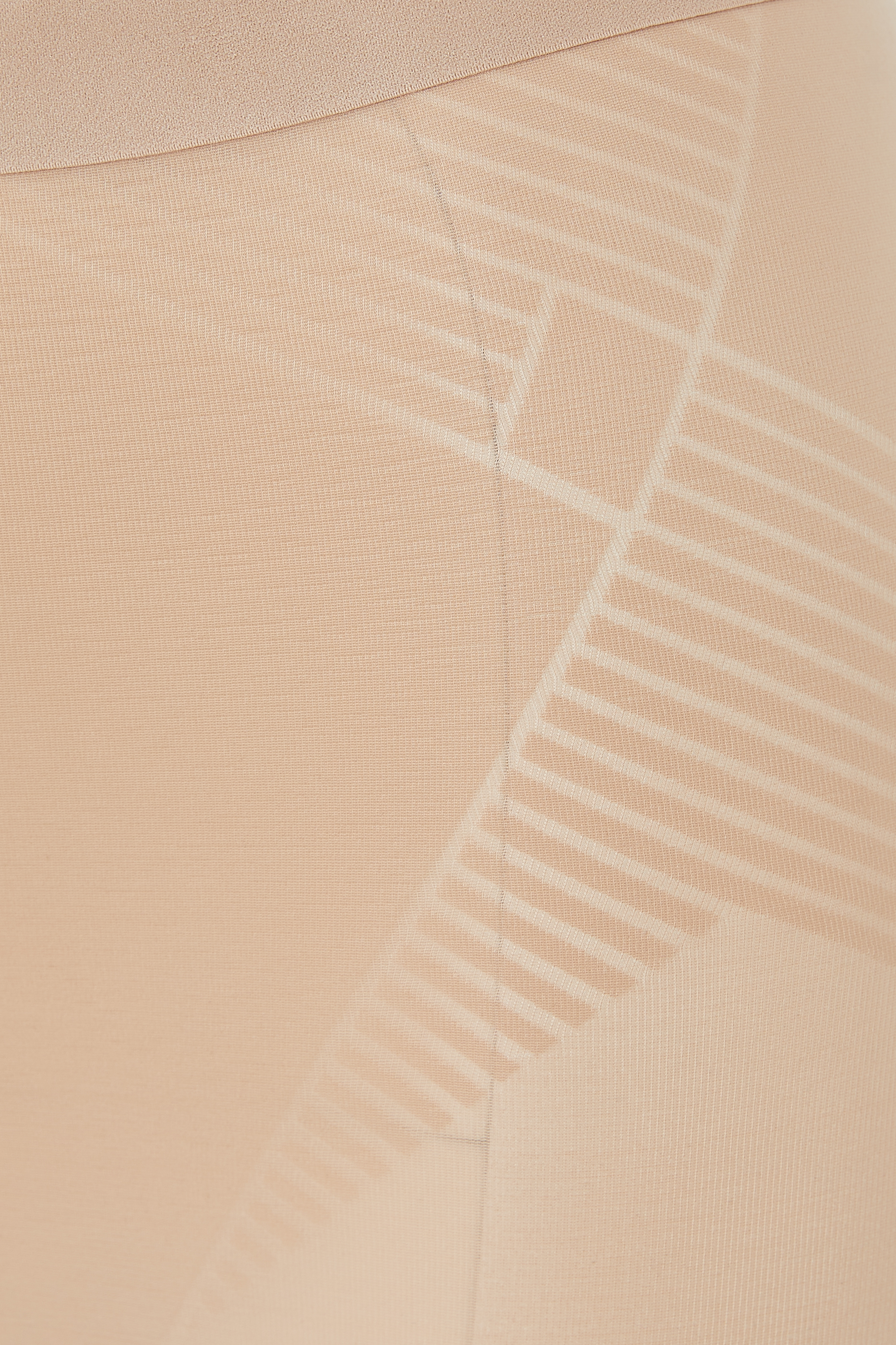 لغينغز كابري ثينستنتس 02