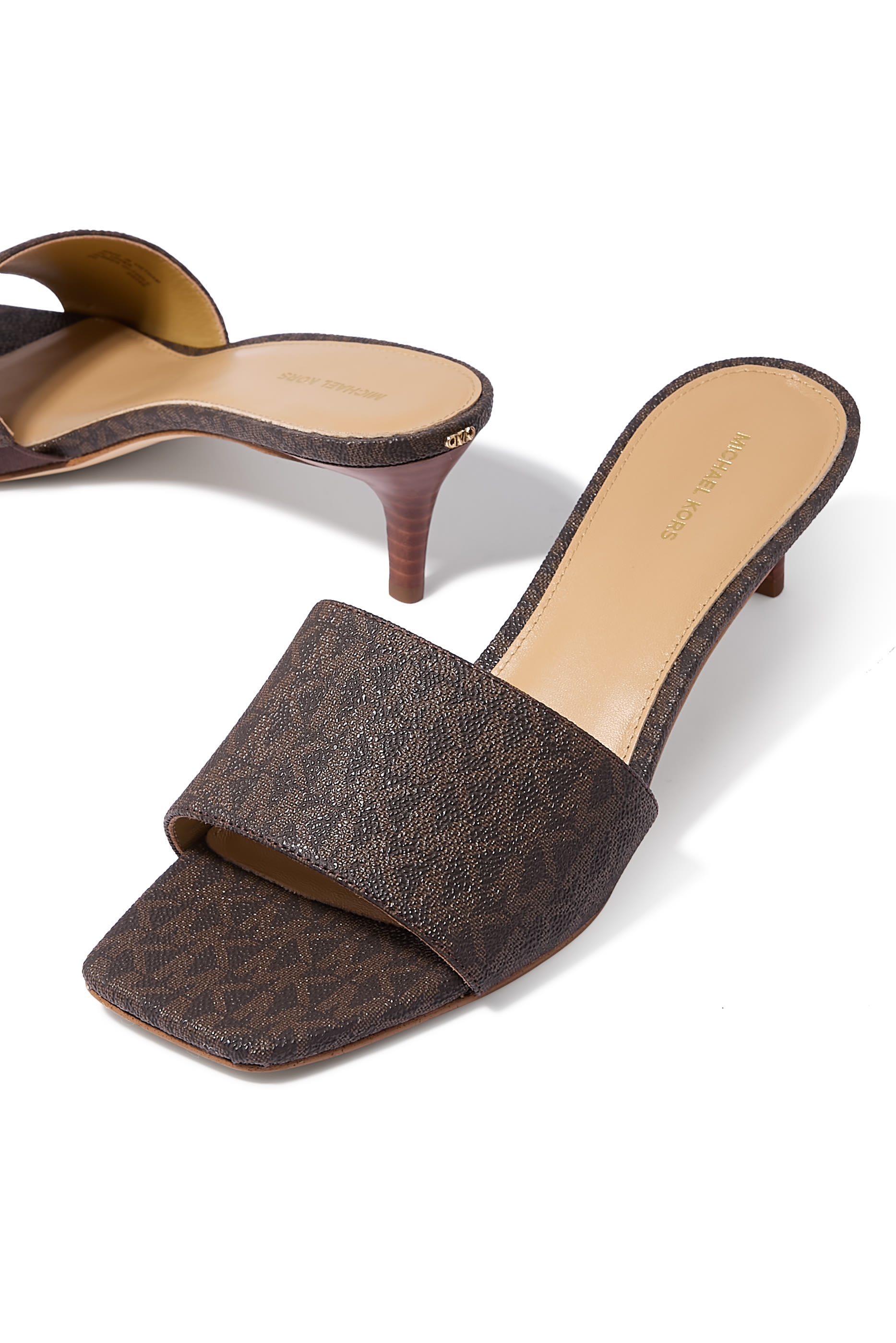 صندل إليز 55 مفتوح من الخلف