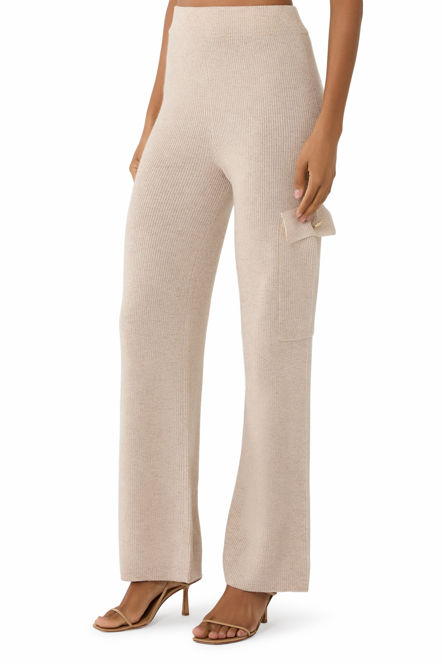 بنطال كارغو بتفاصيل أزرار