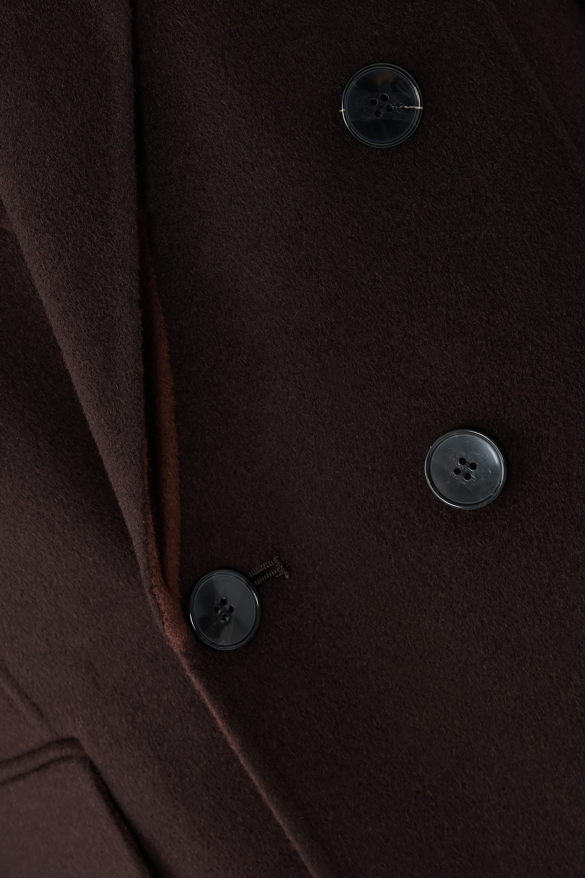 معطف بوجهين