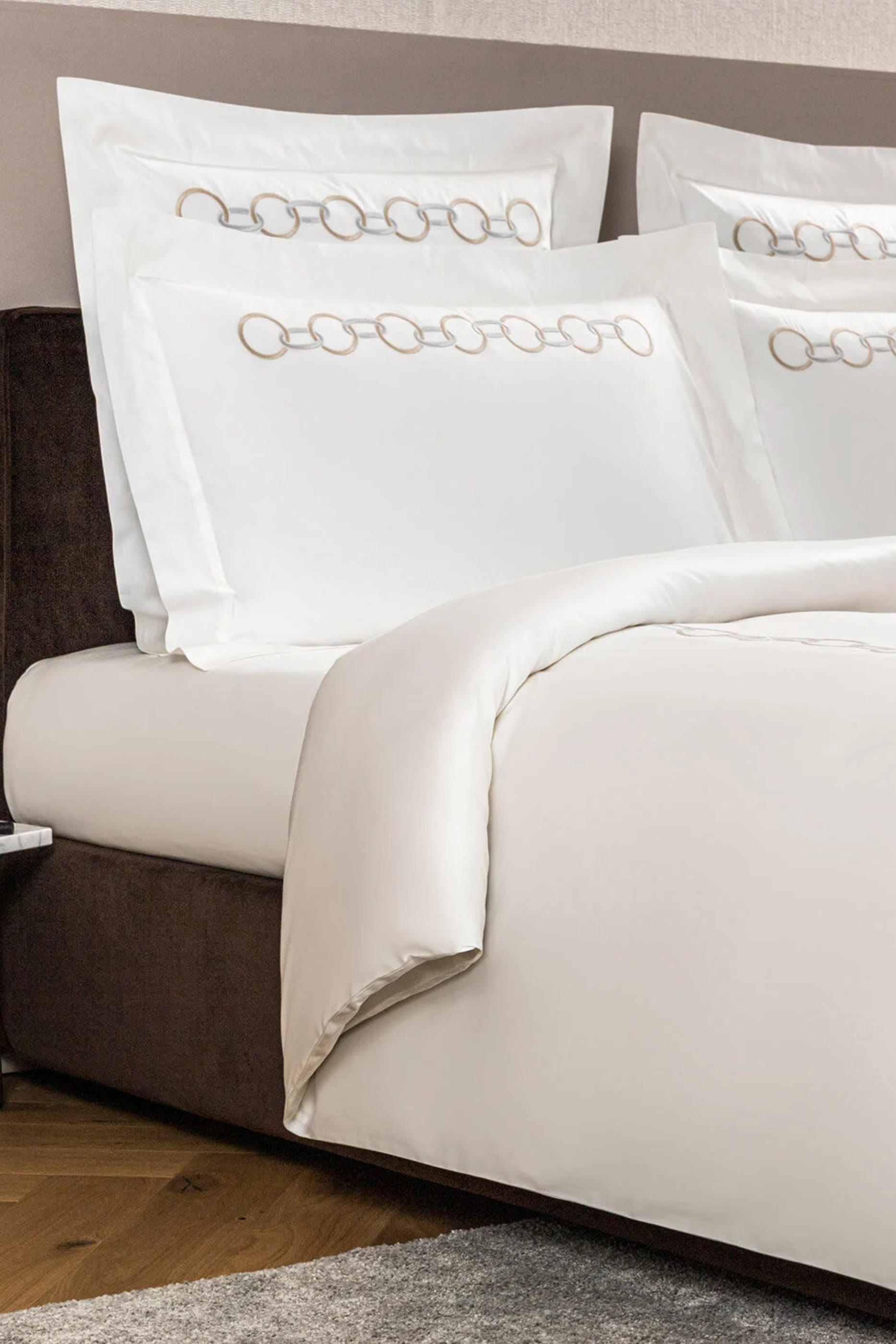 غطاء لحاف بتطريزات حلقات