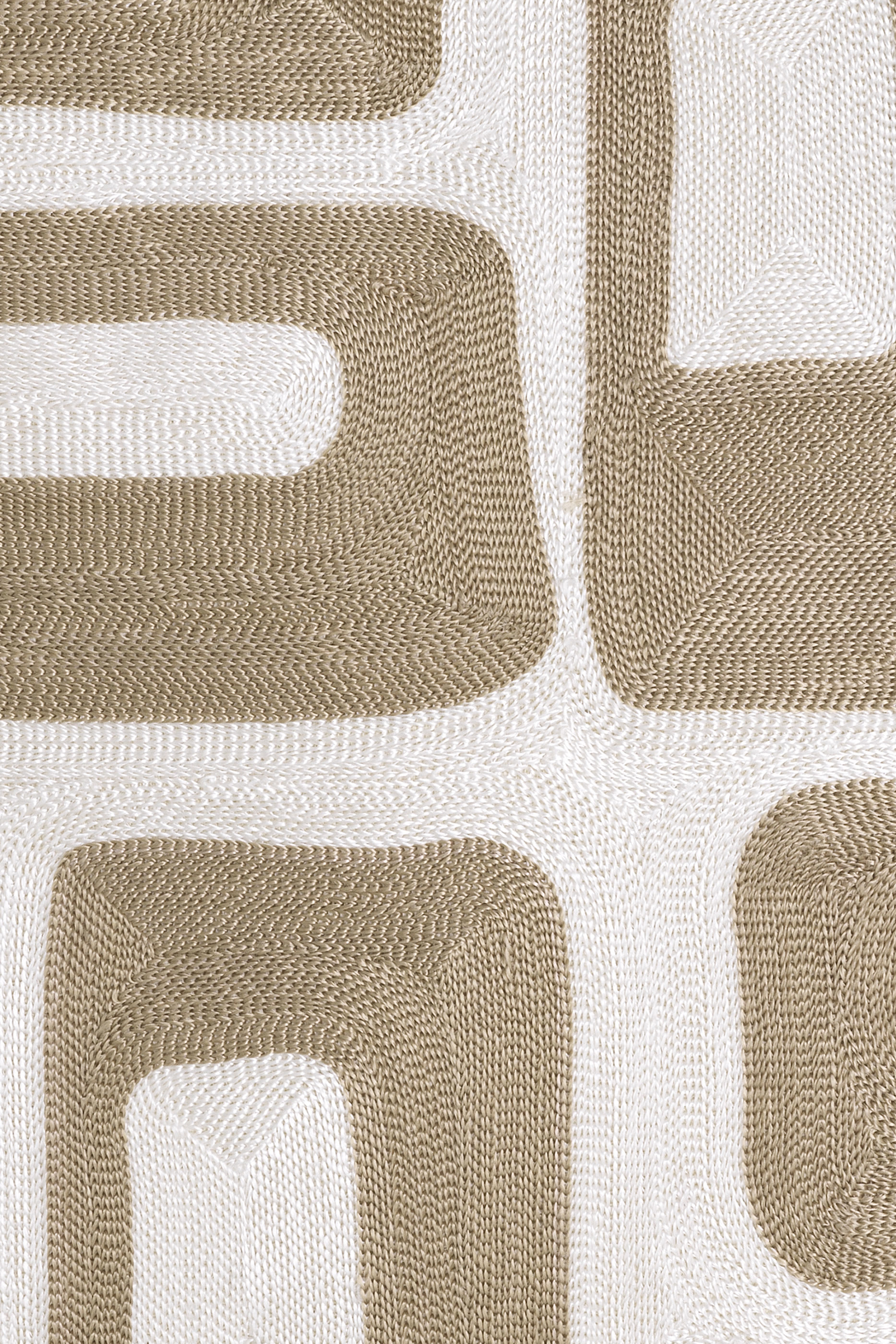 وسادة سيرفا بتطريزات