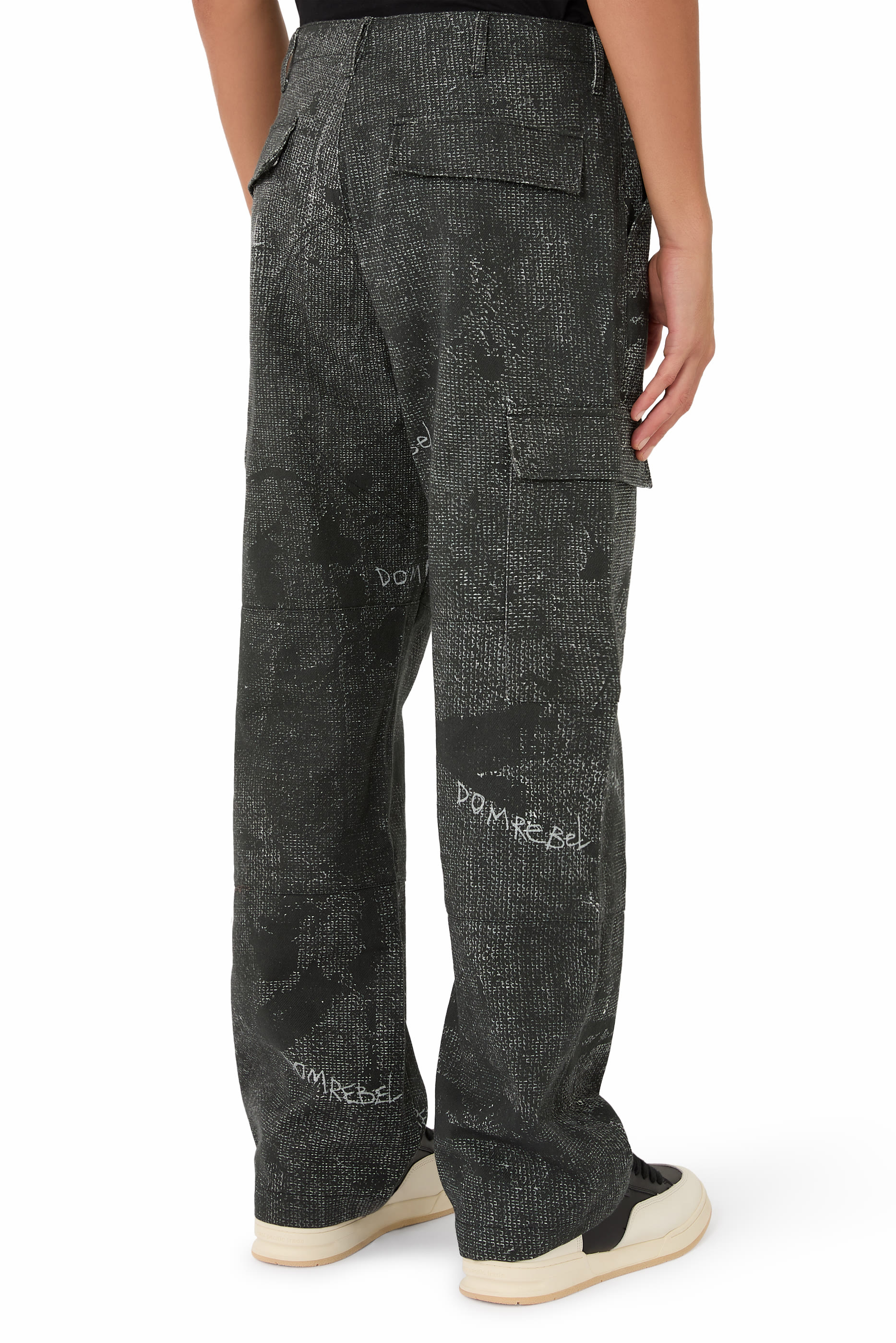 بنطال كارجو بنقشة