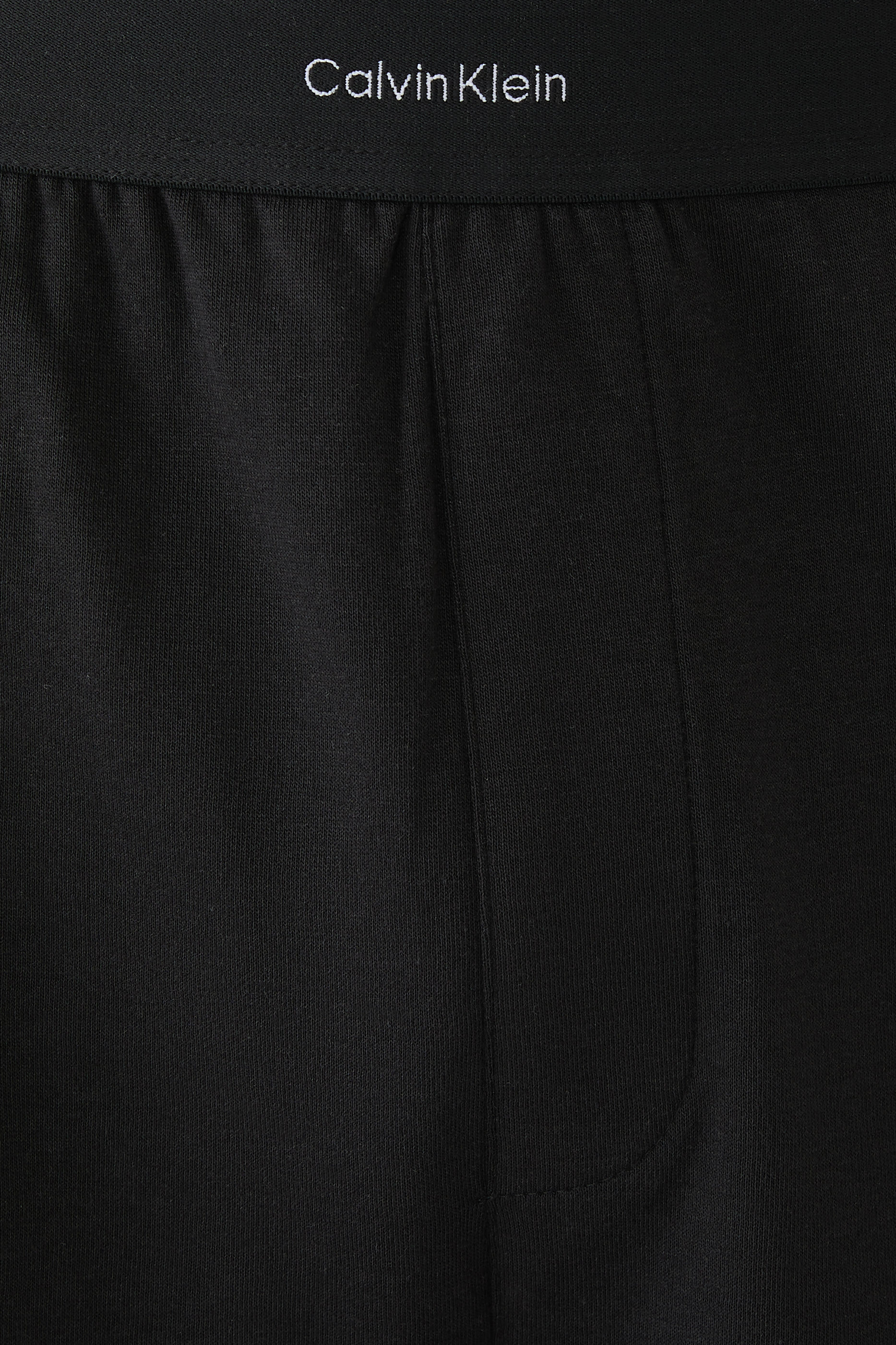 شورت للبيت بشعار الماركة