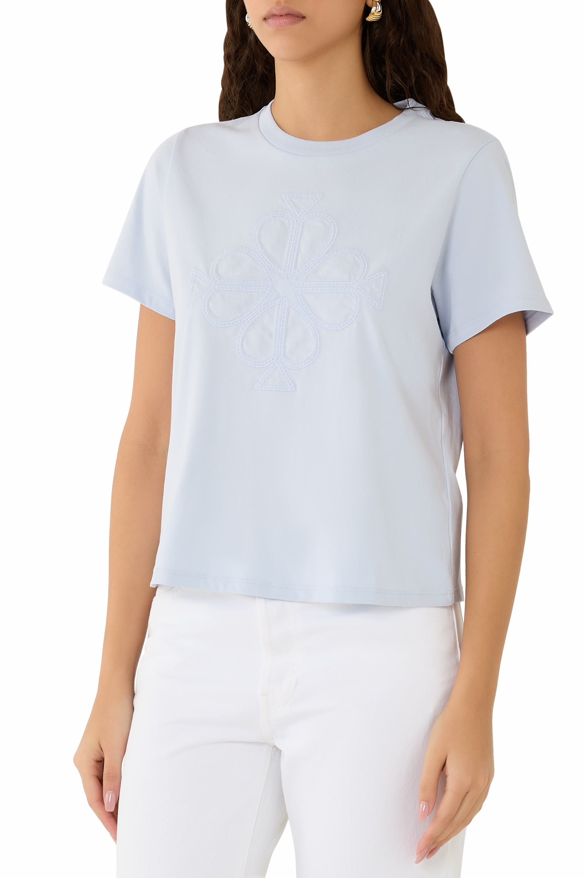 تيشيرت مطرز بقلوب بالشكل البستوني