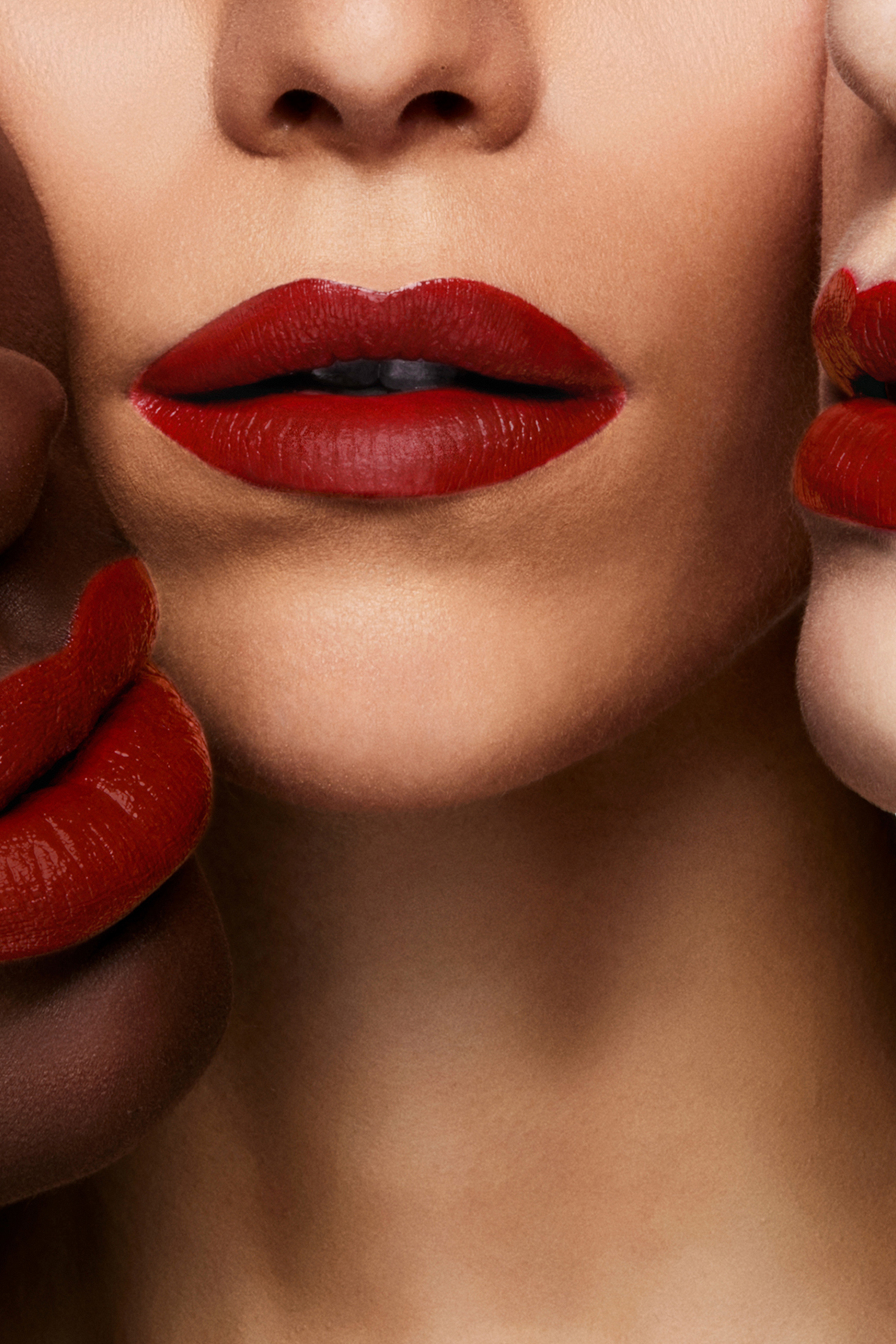 أحمر شفاه غير لامع