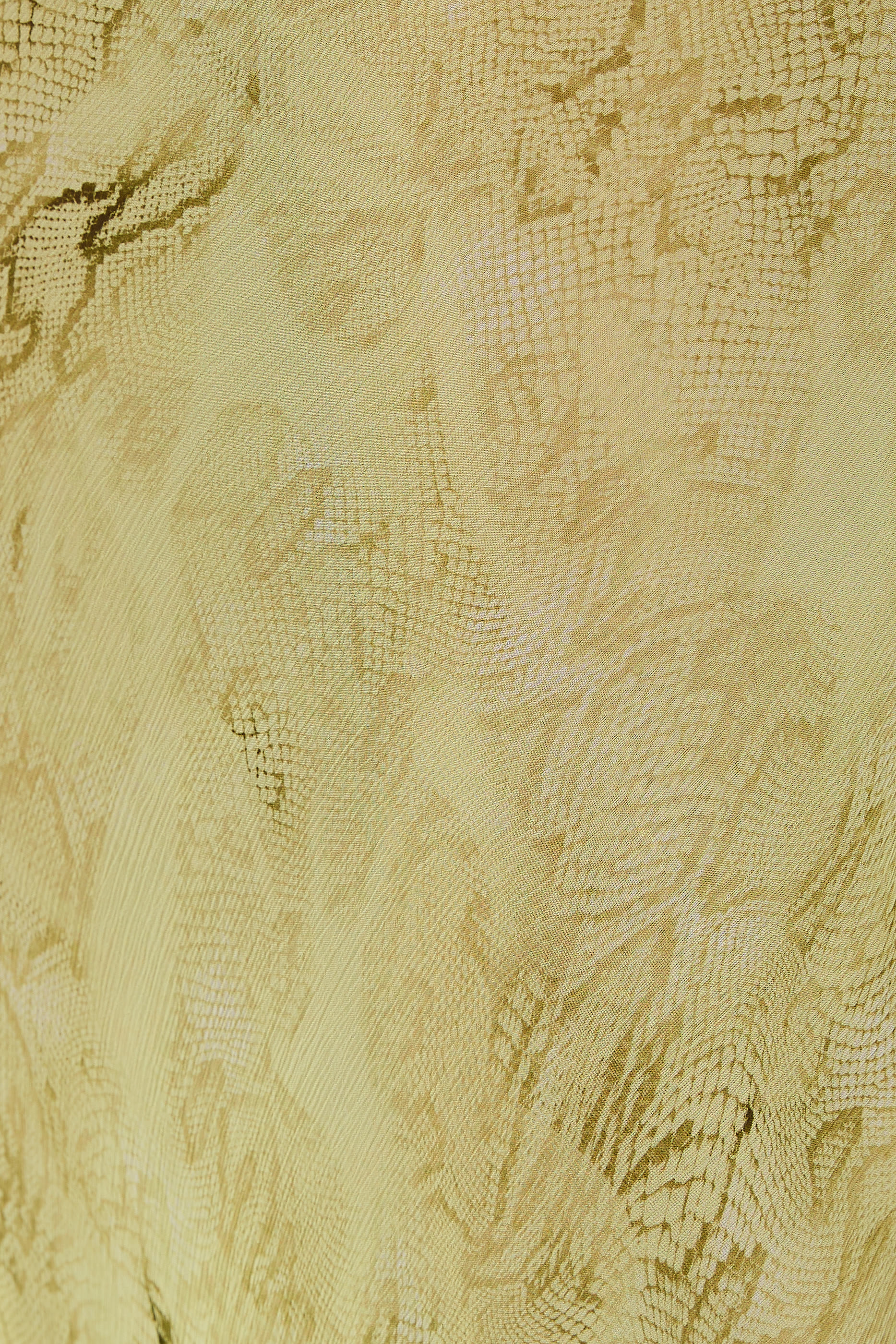 تنورة كوبرا