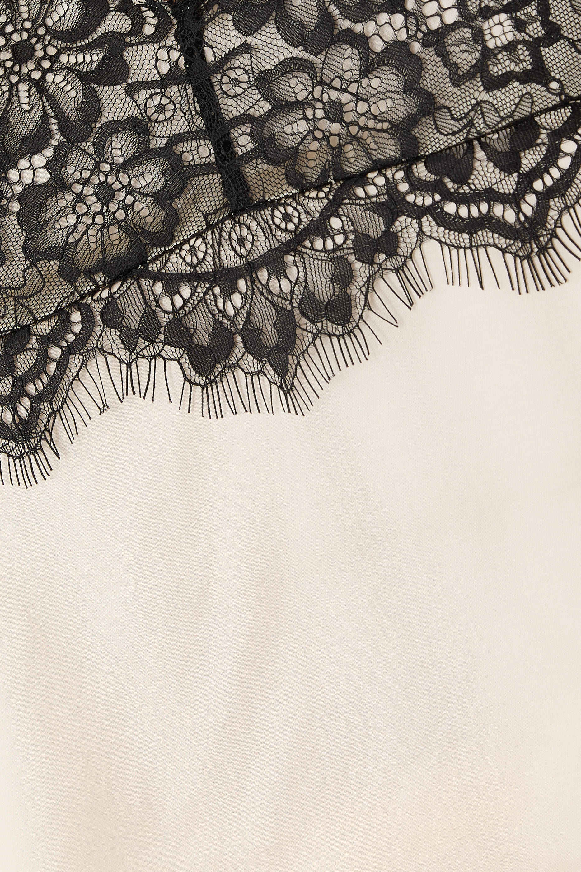 كاميسول ساتان ودانتيل