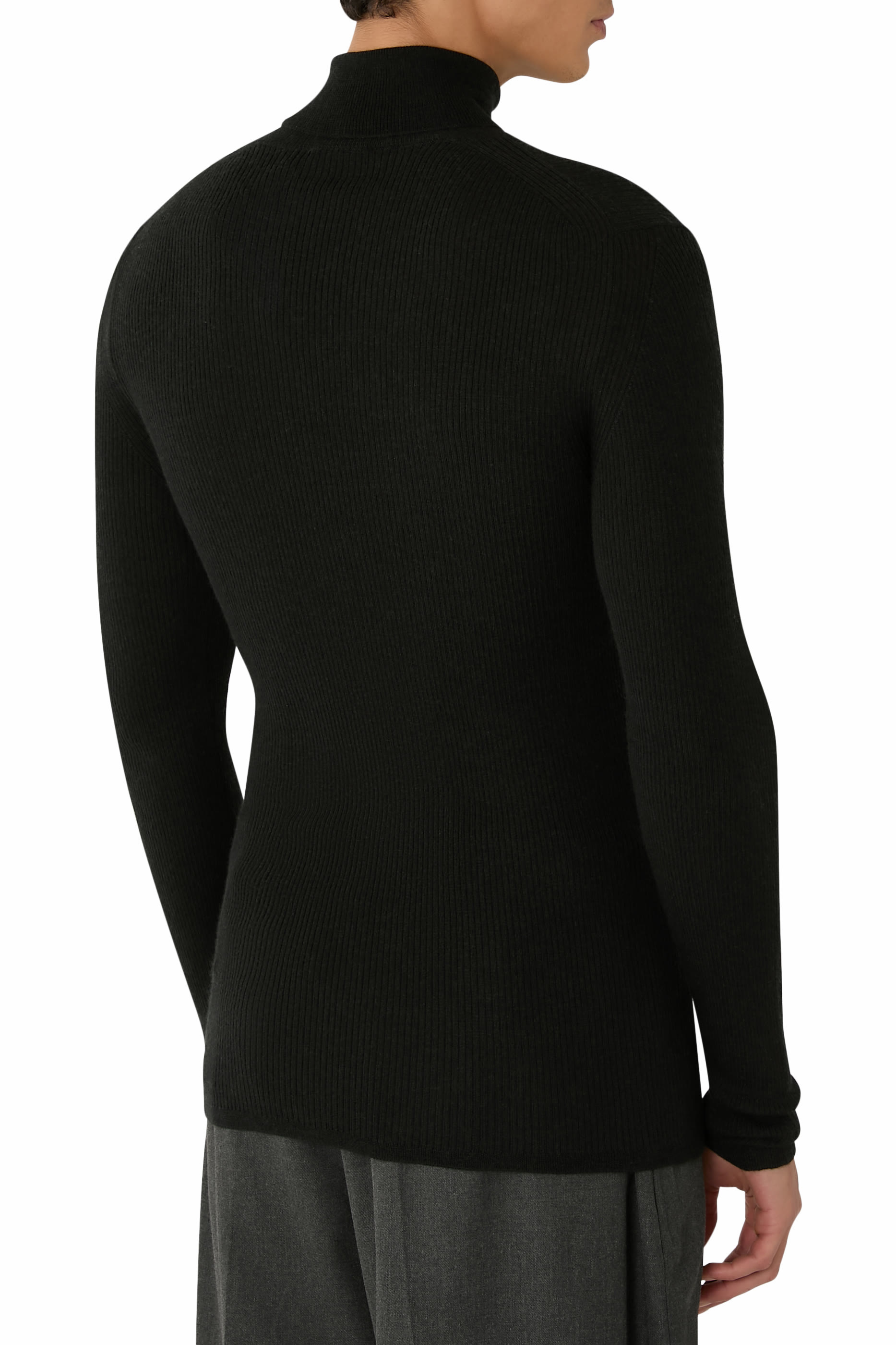 سترة بياقة عالية