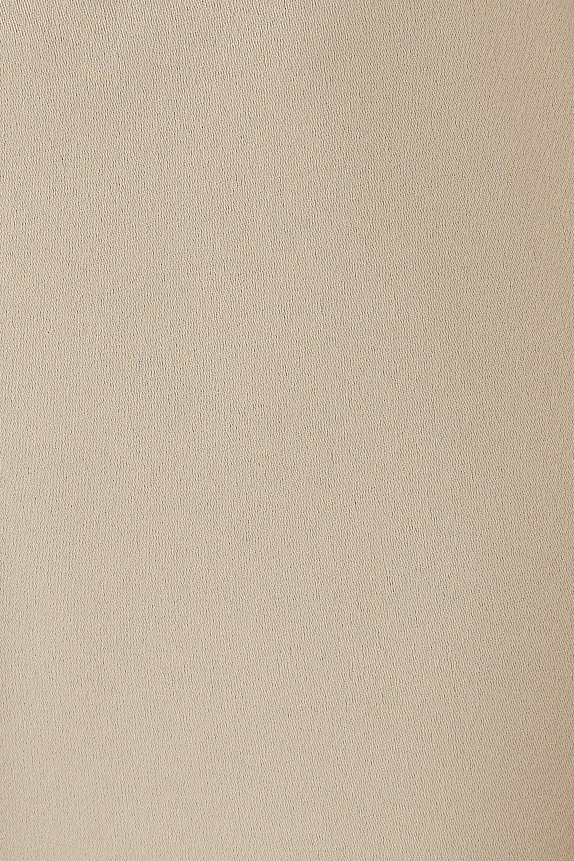 بنطال كاجوال من تشكيلة الملابس شبه الرسمية