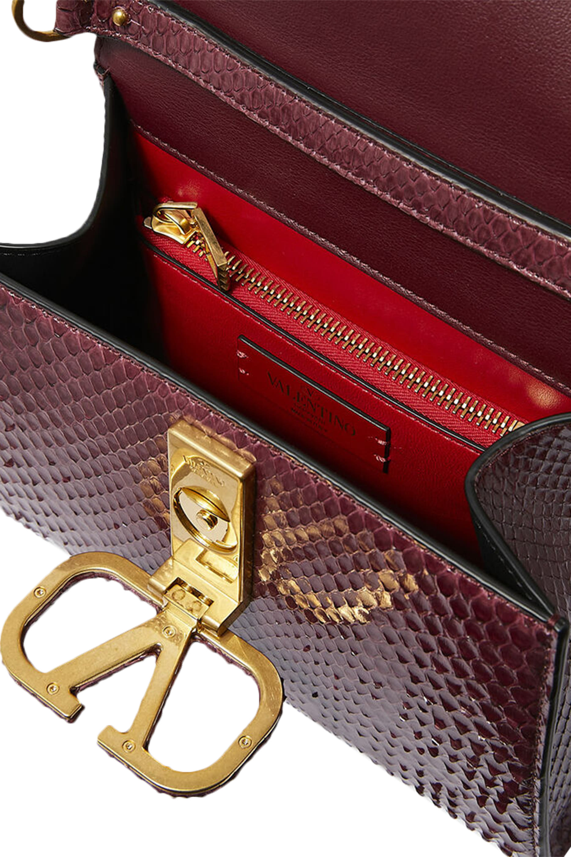 حقيبة يد فالنتينو غارافاني بلون متدرج وحلية بشعار الماركة