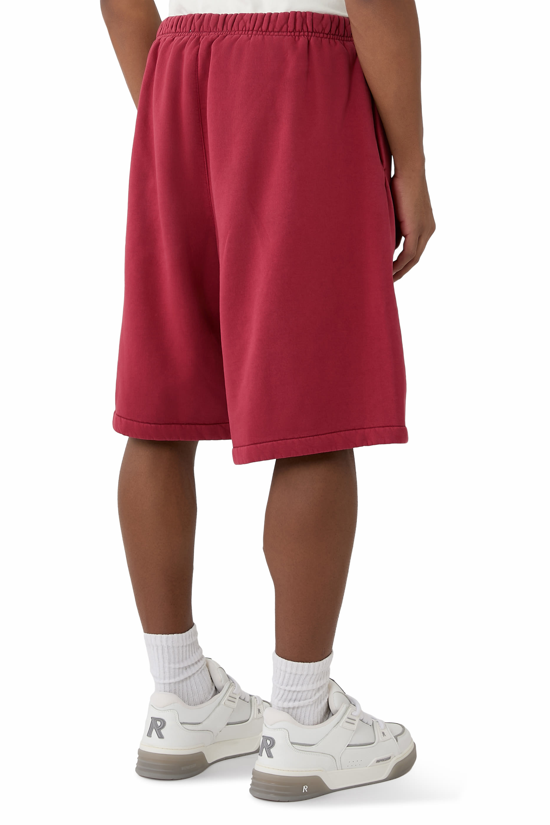 شورت رياضي بقصة مريحة