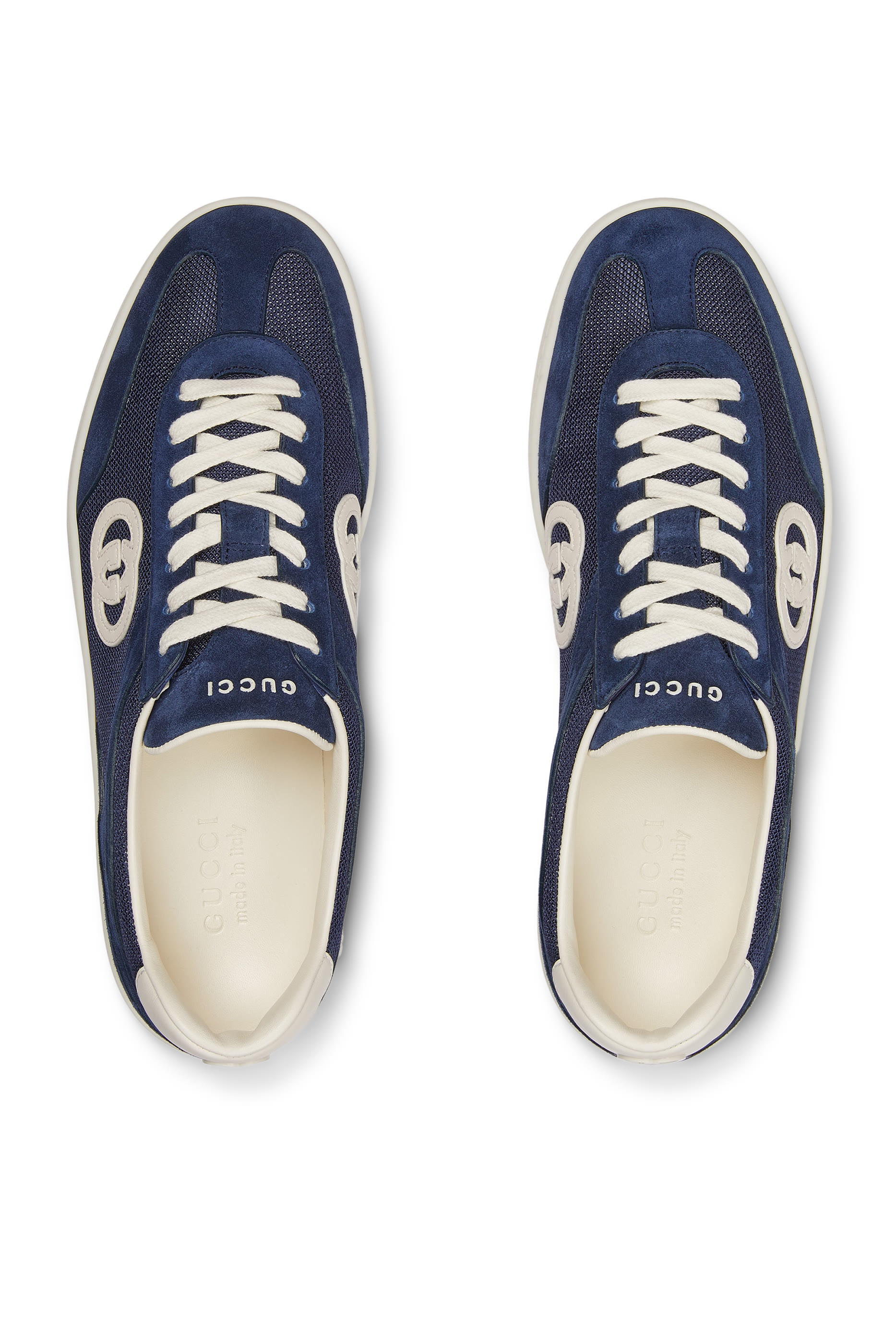 سنيكرز شبكي بشعار حرفي الماركة متداخل