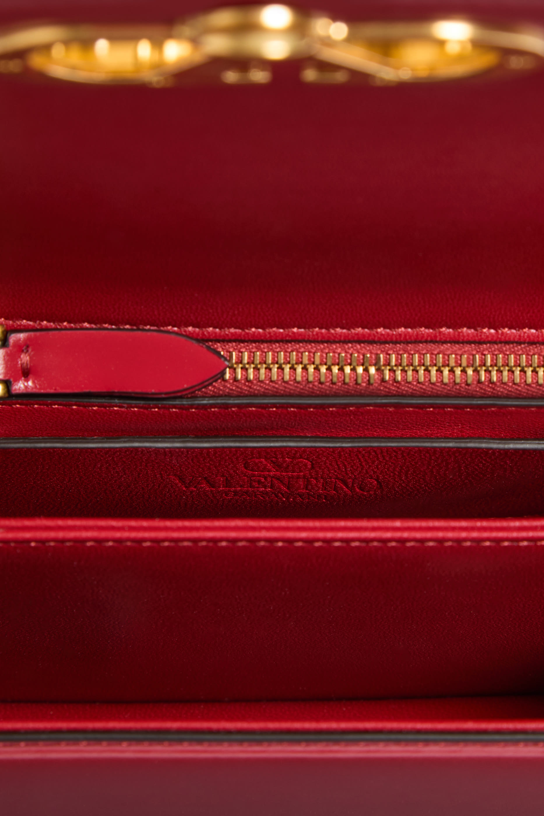 حقيبة كتف صغيرة فاين جلد عجل لامع