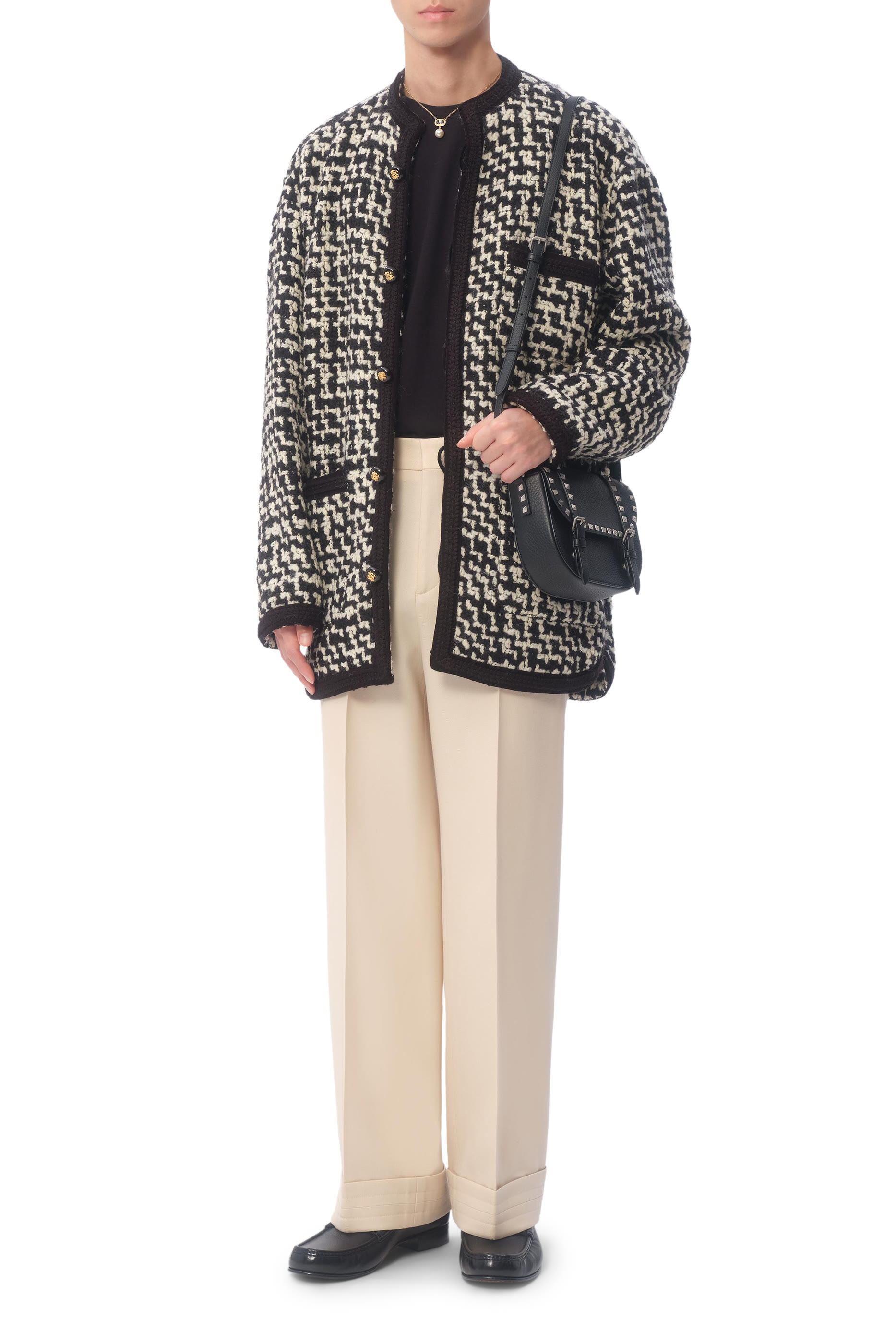 تيشيرت برقعة بشعار الماركة