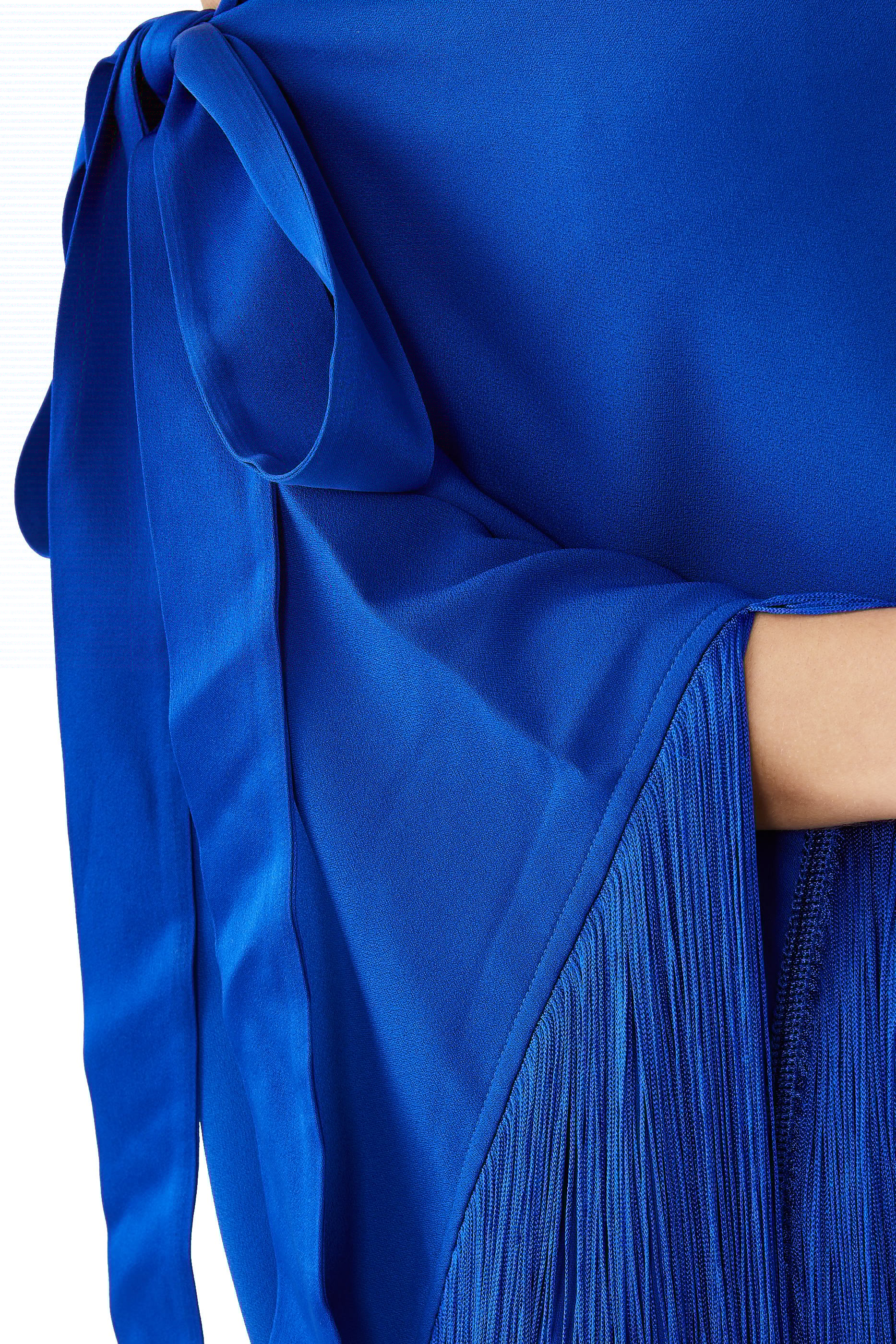 قفطان آرونز بكتف واحد وشرابات