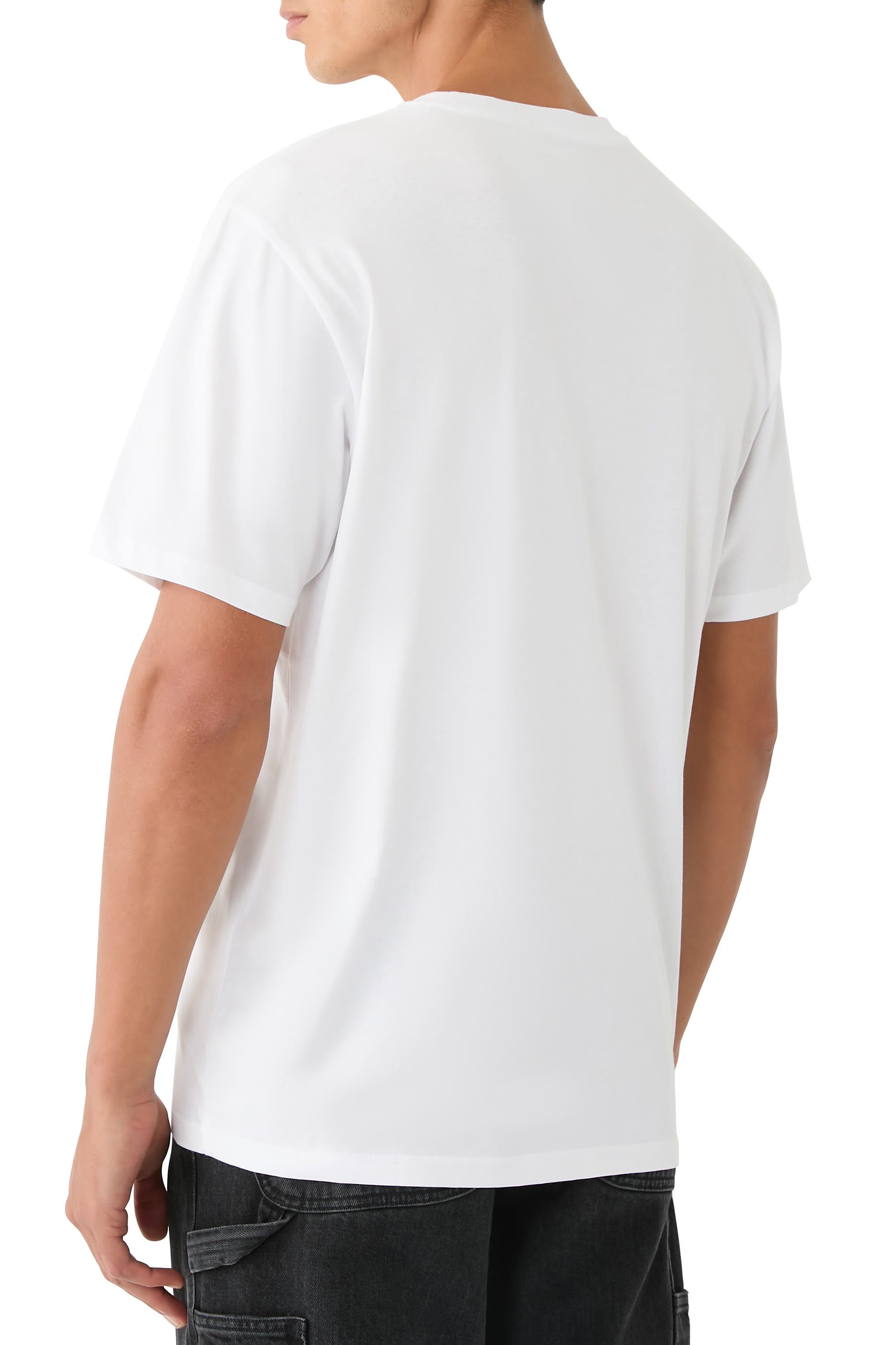 تيشيرت بجيب وأكمام قصيرة