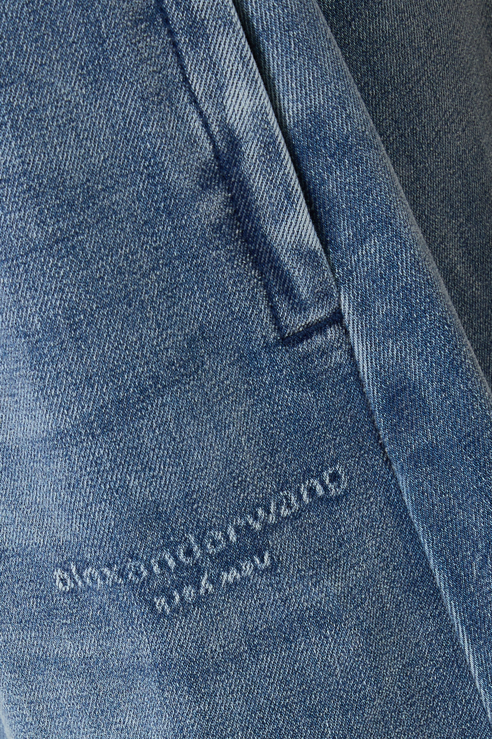 بنطال رياضي بلون باهت دنيم