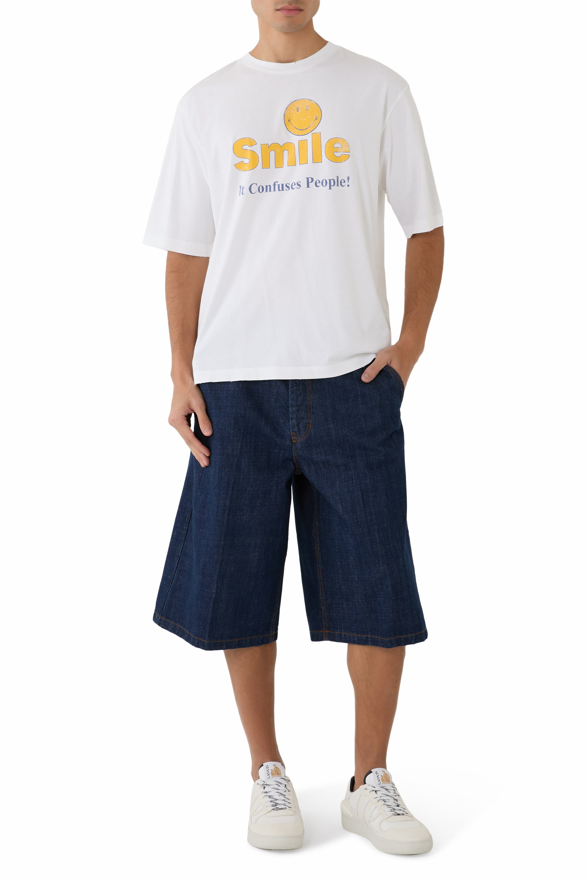 تيشيرت بطبعة وجه مبتسم