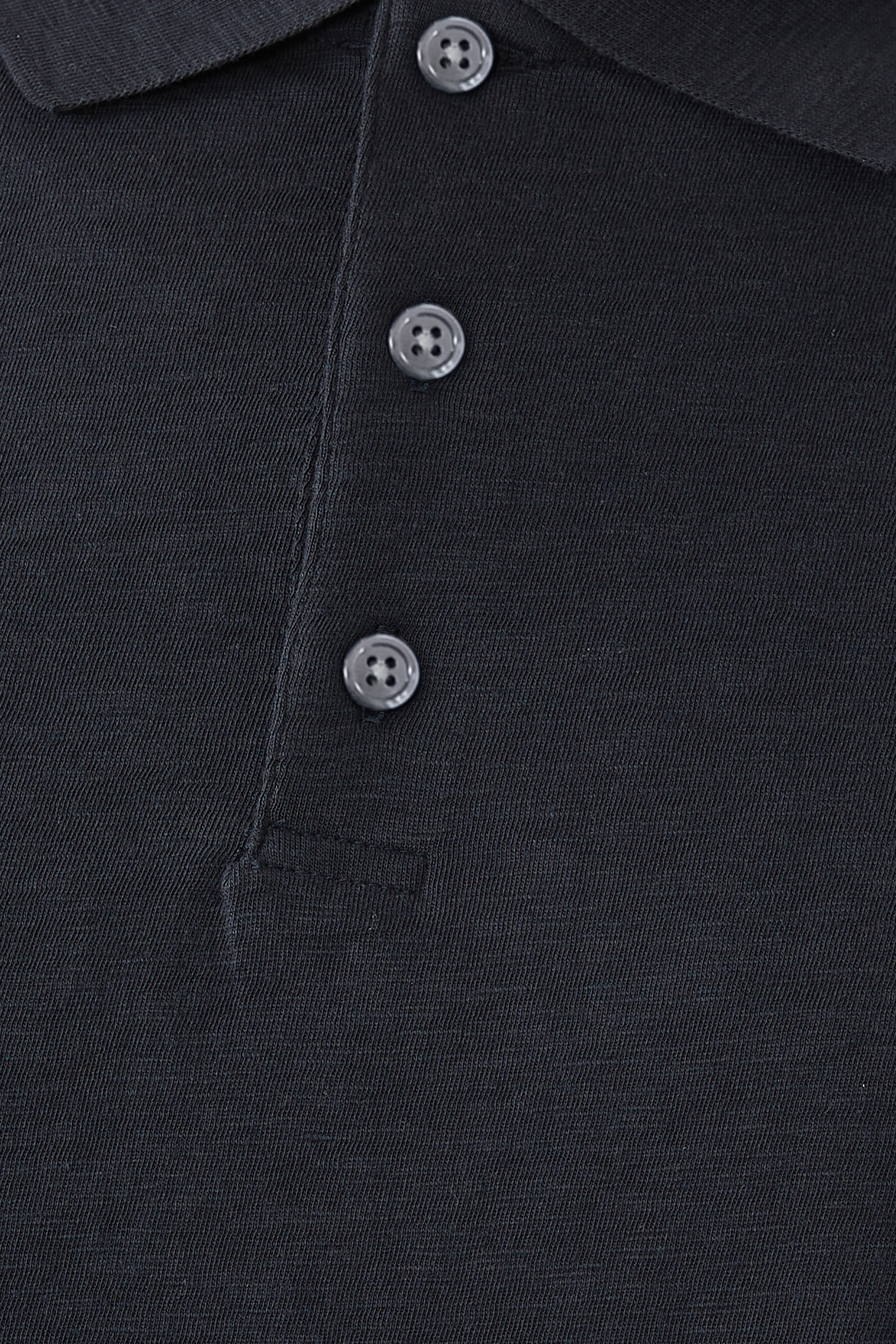 قميص بولو كلاسيكي