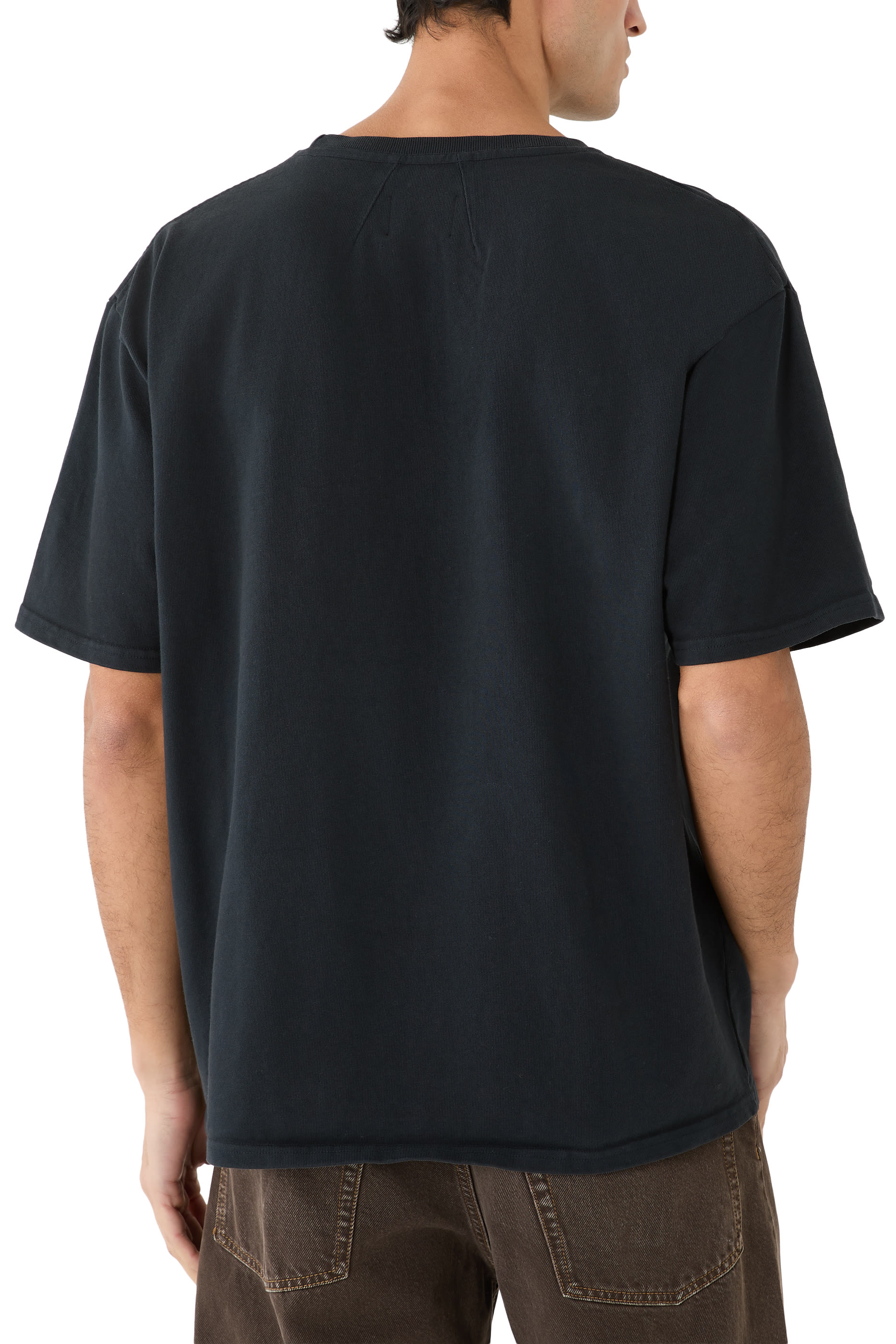 تيشيرت بشعار الماركة