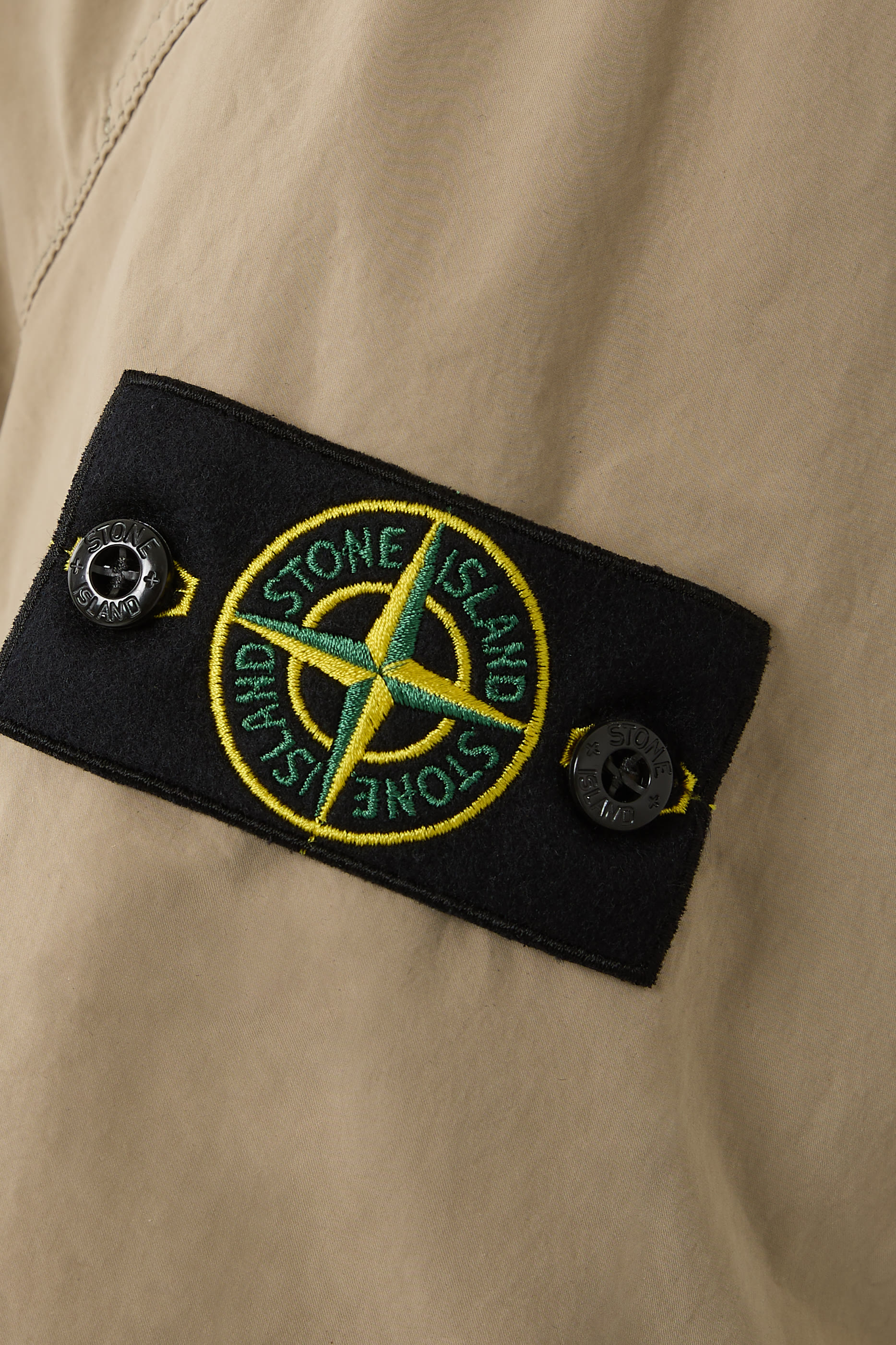 جاكيت بنمط قميص