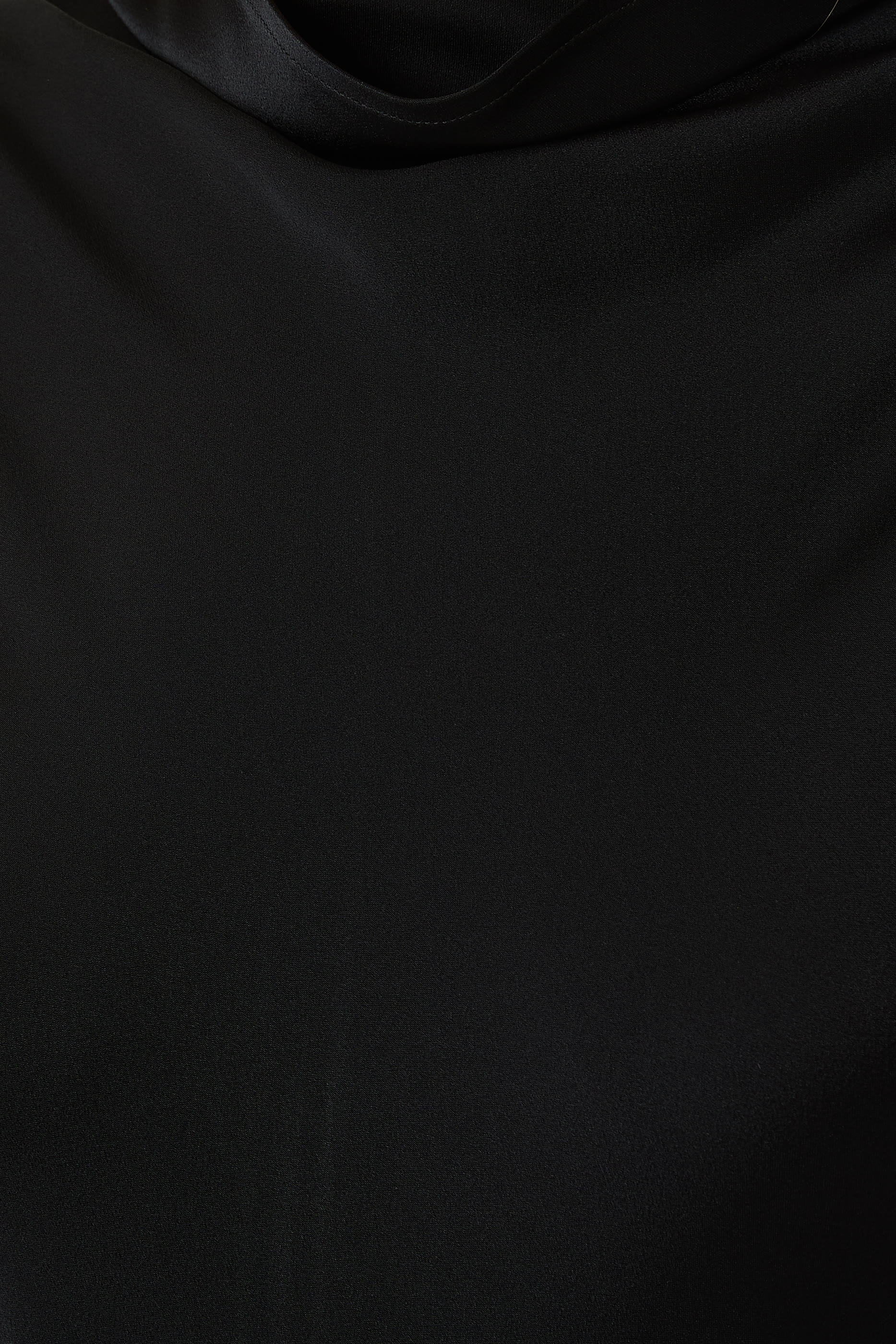 فستان بياقة درابيه بلا أكمام ساتان