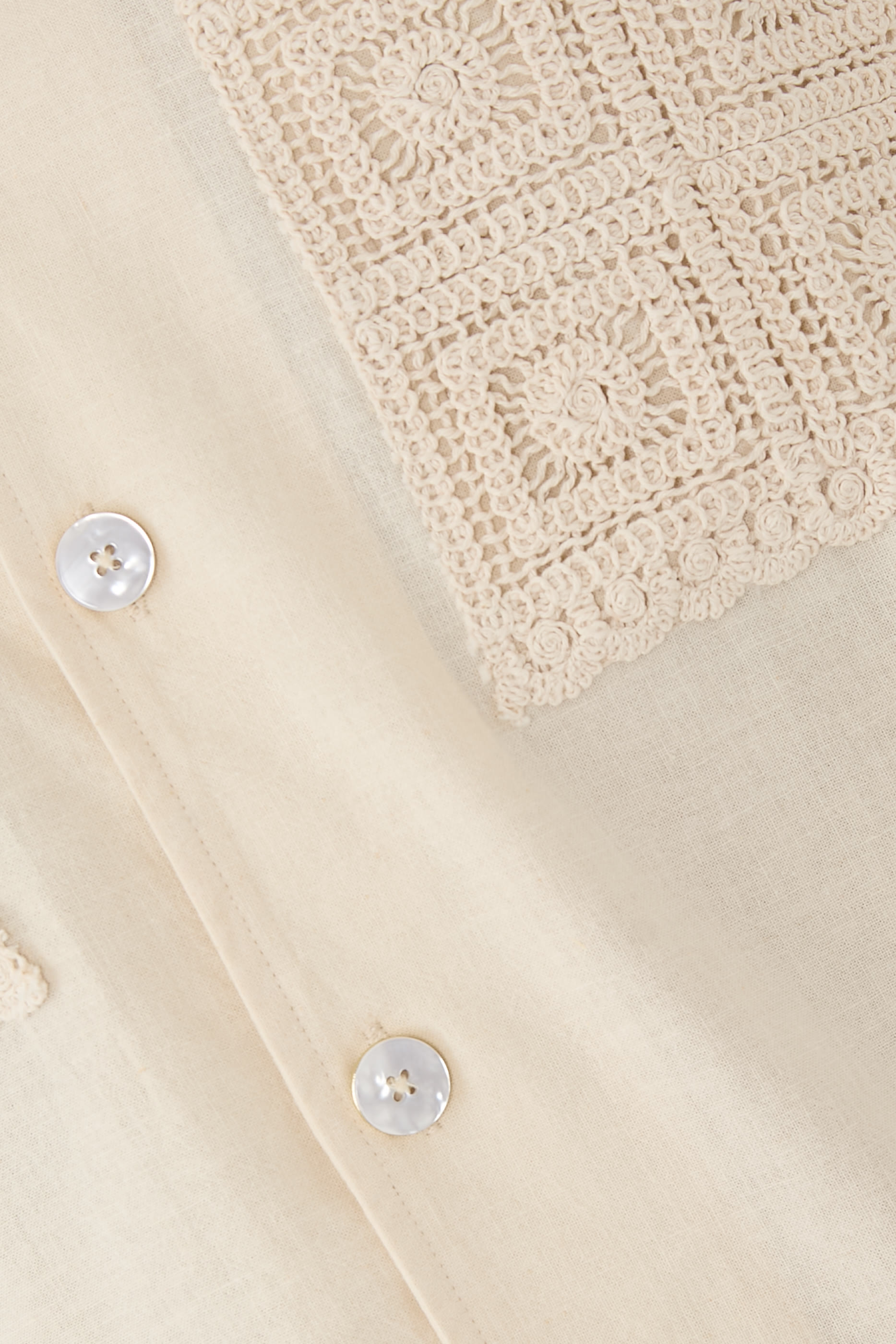 قميص انيجو بتفاصيل كروشيه مزيج كتان