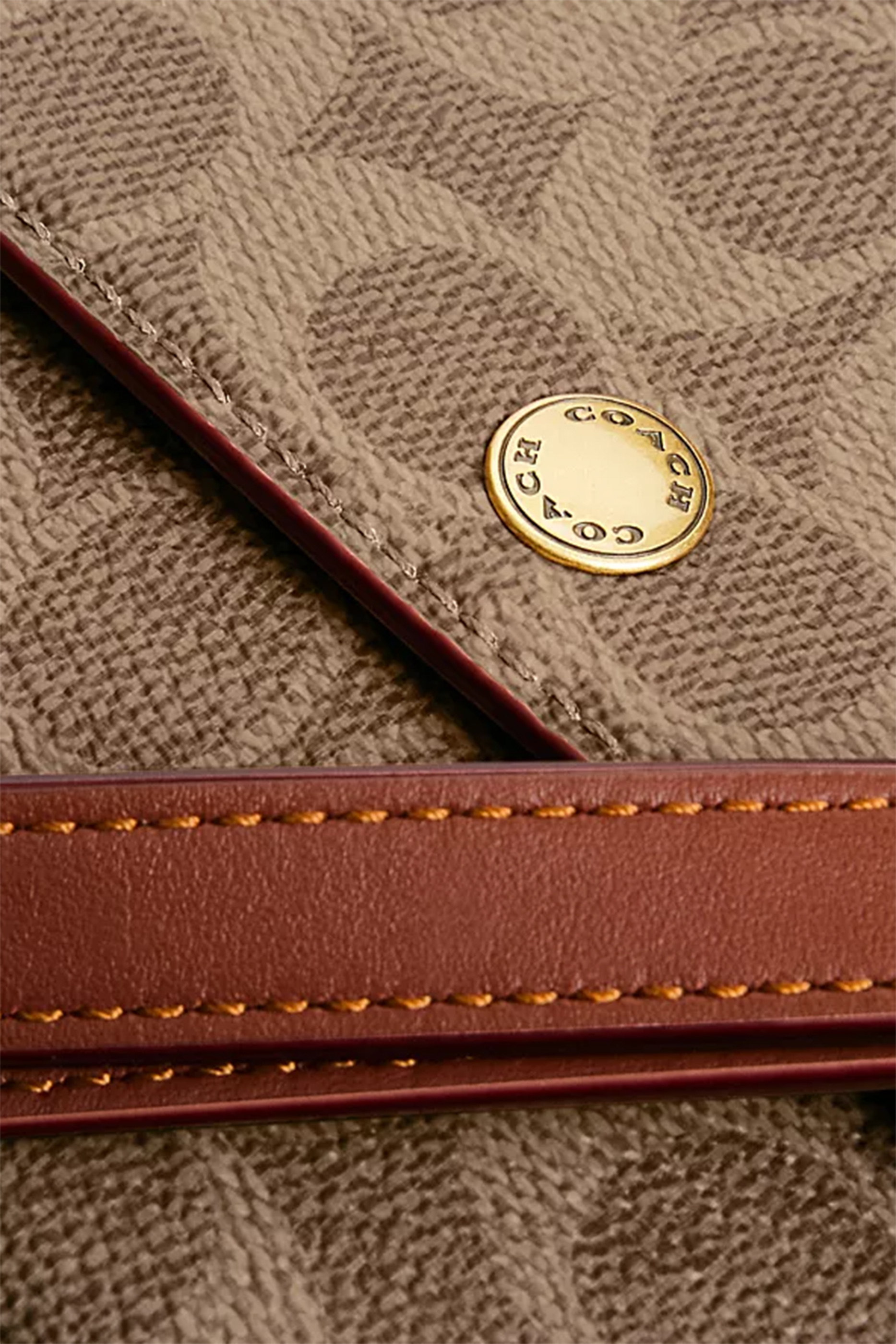 حقيبة بروك بغطاء قلاب قماش قنب